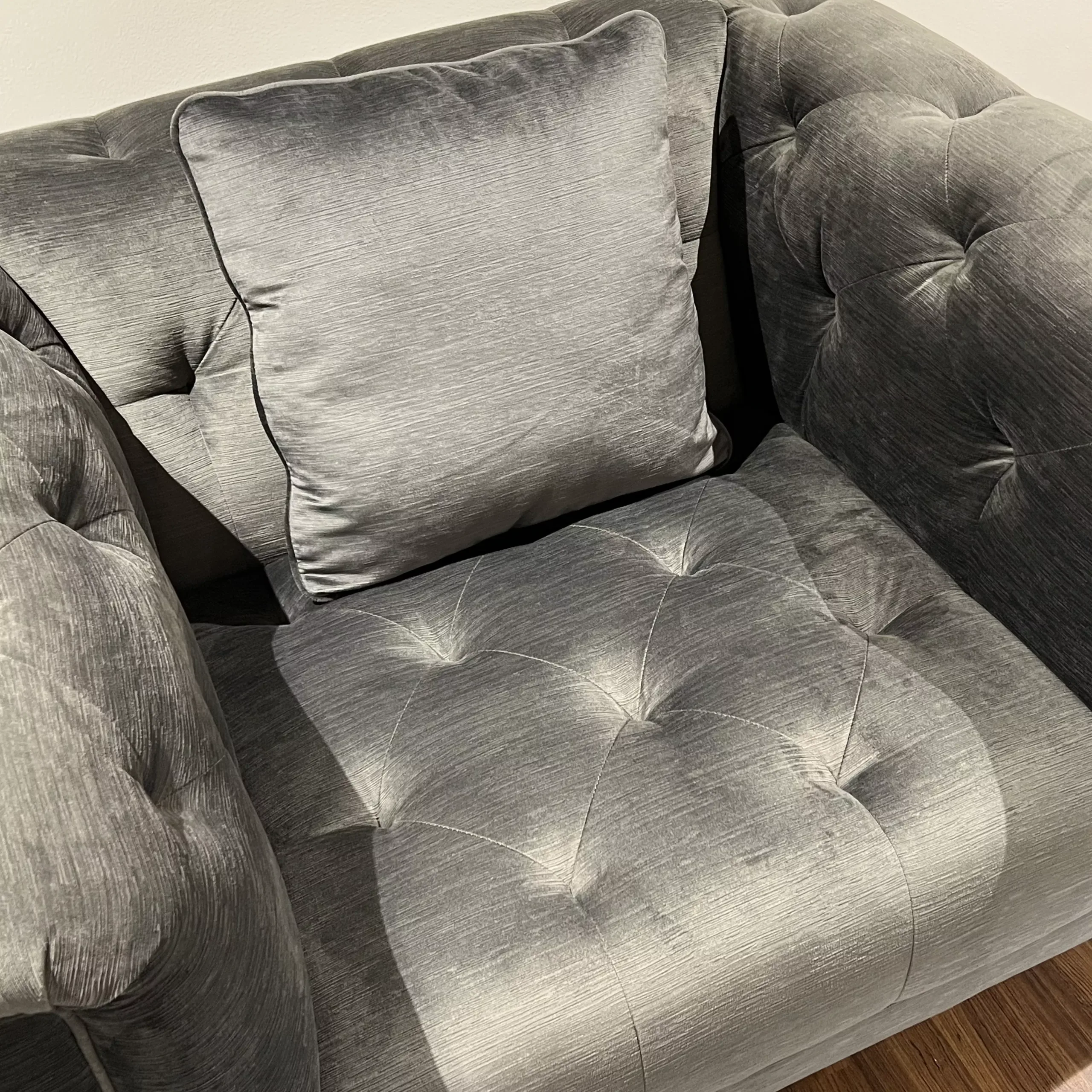 Hamra Single Seater Grey Swatch United Furniture