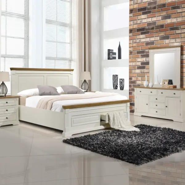Cottage King Bed