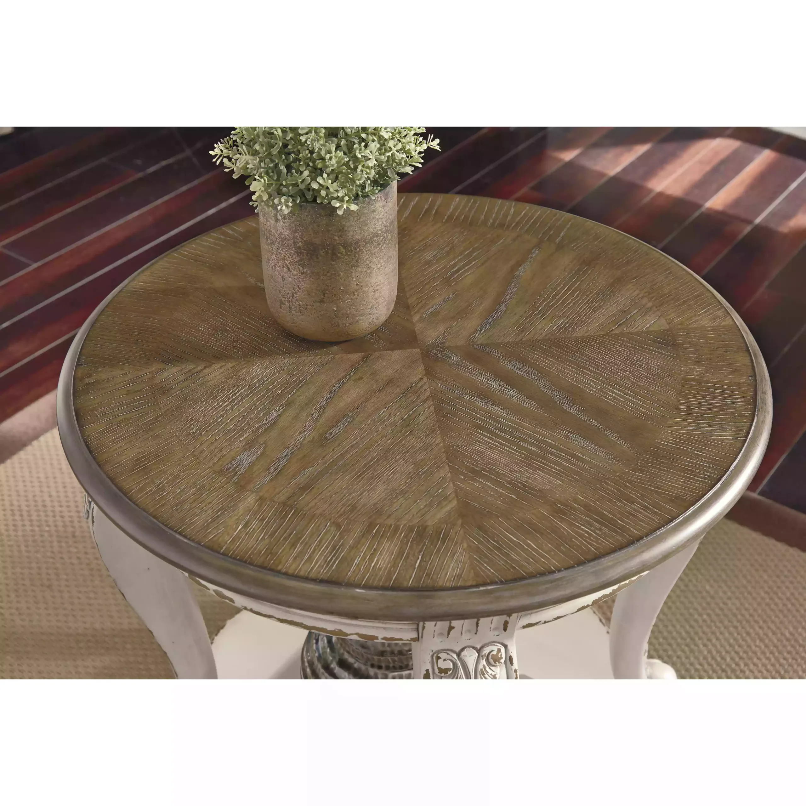 Realyn Round End Trable Top United Furniture