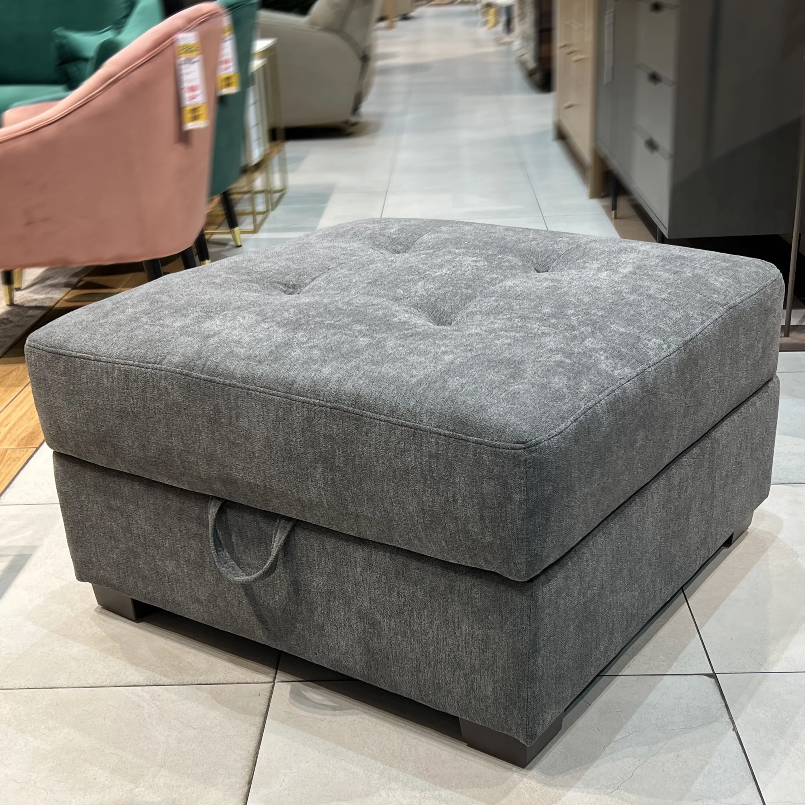 Mieyari Ottoman Grey Dis United Furniture