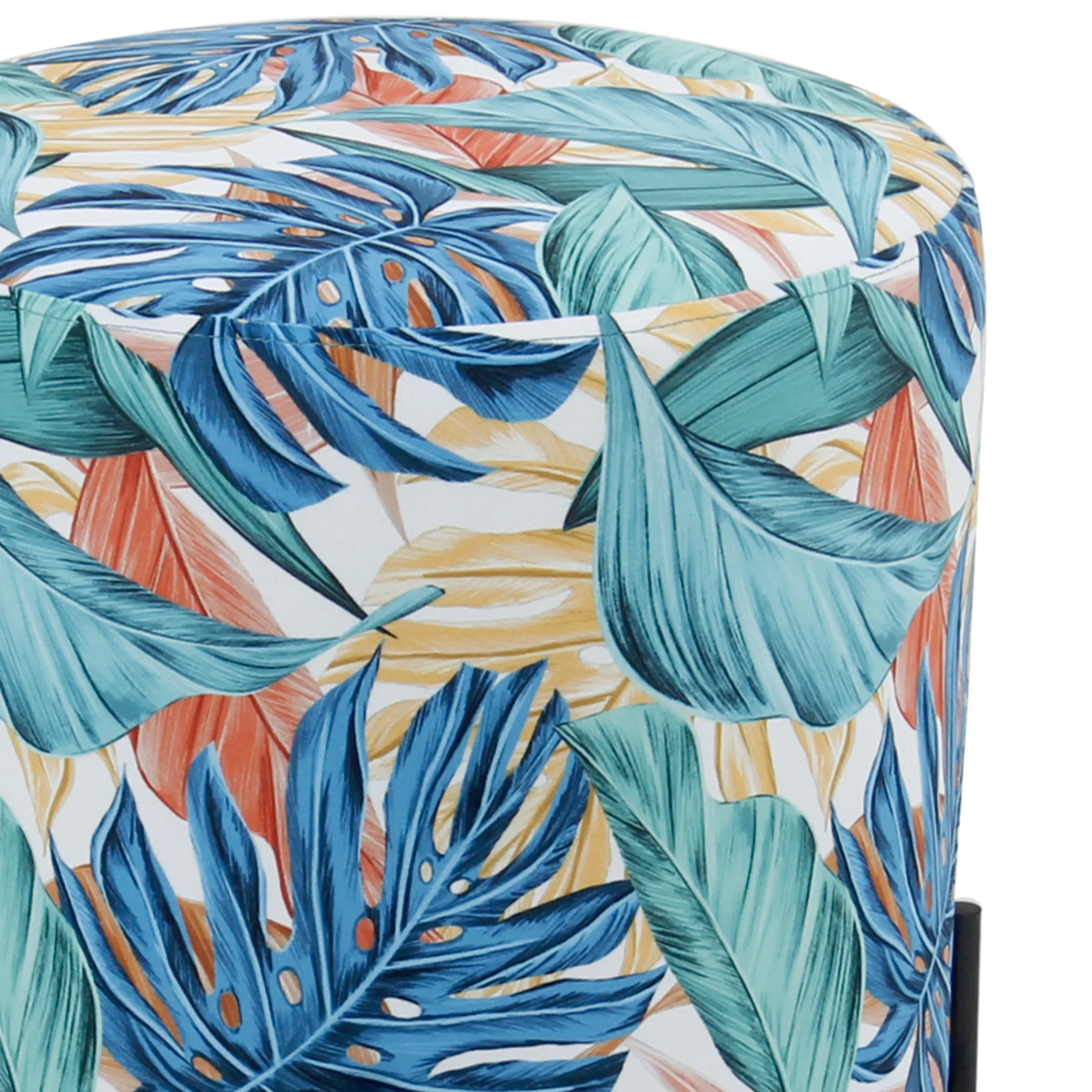 Seaman Ottoman 2 United Furniture