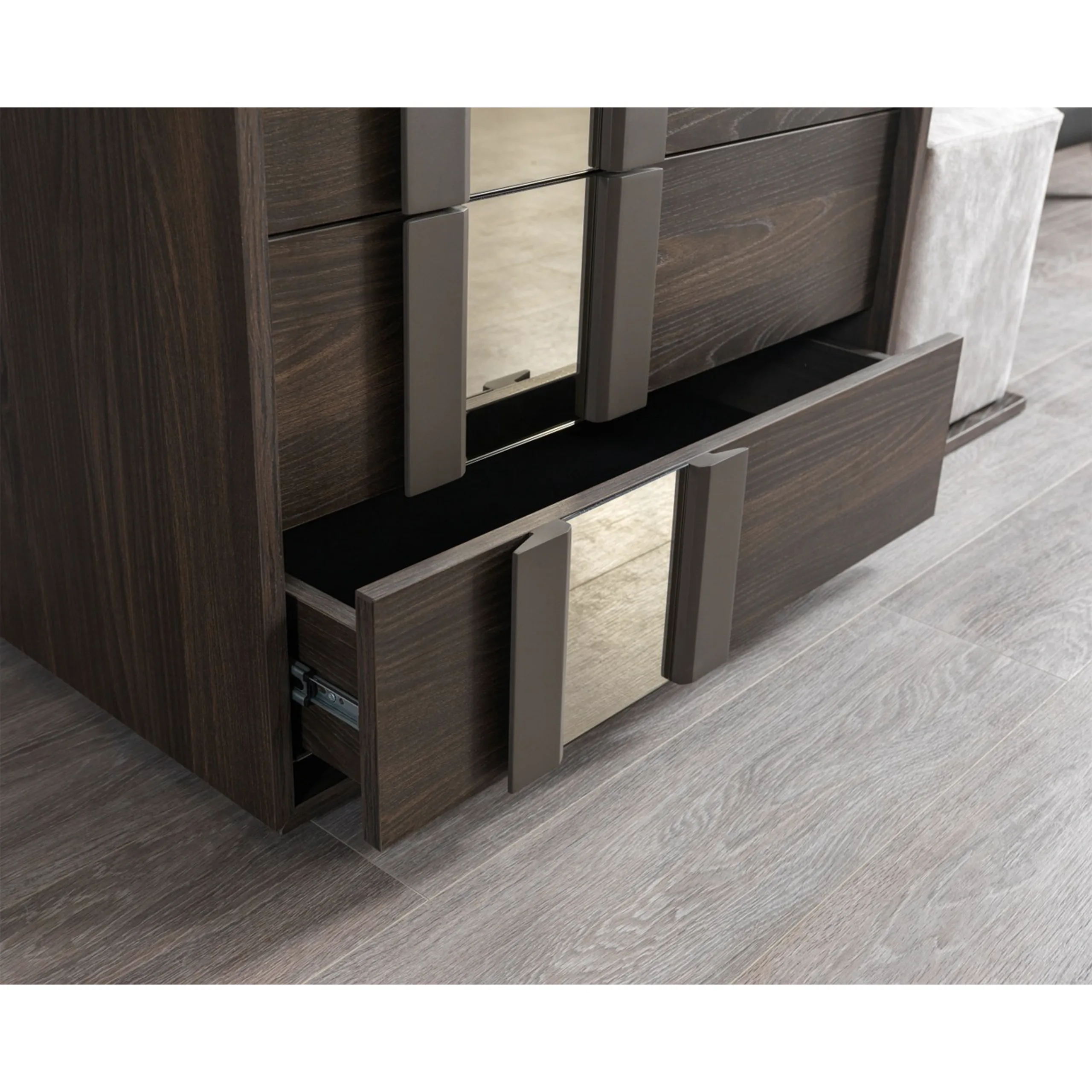 Boss Dresser Mirror Open United Furniture