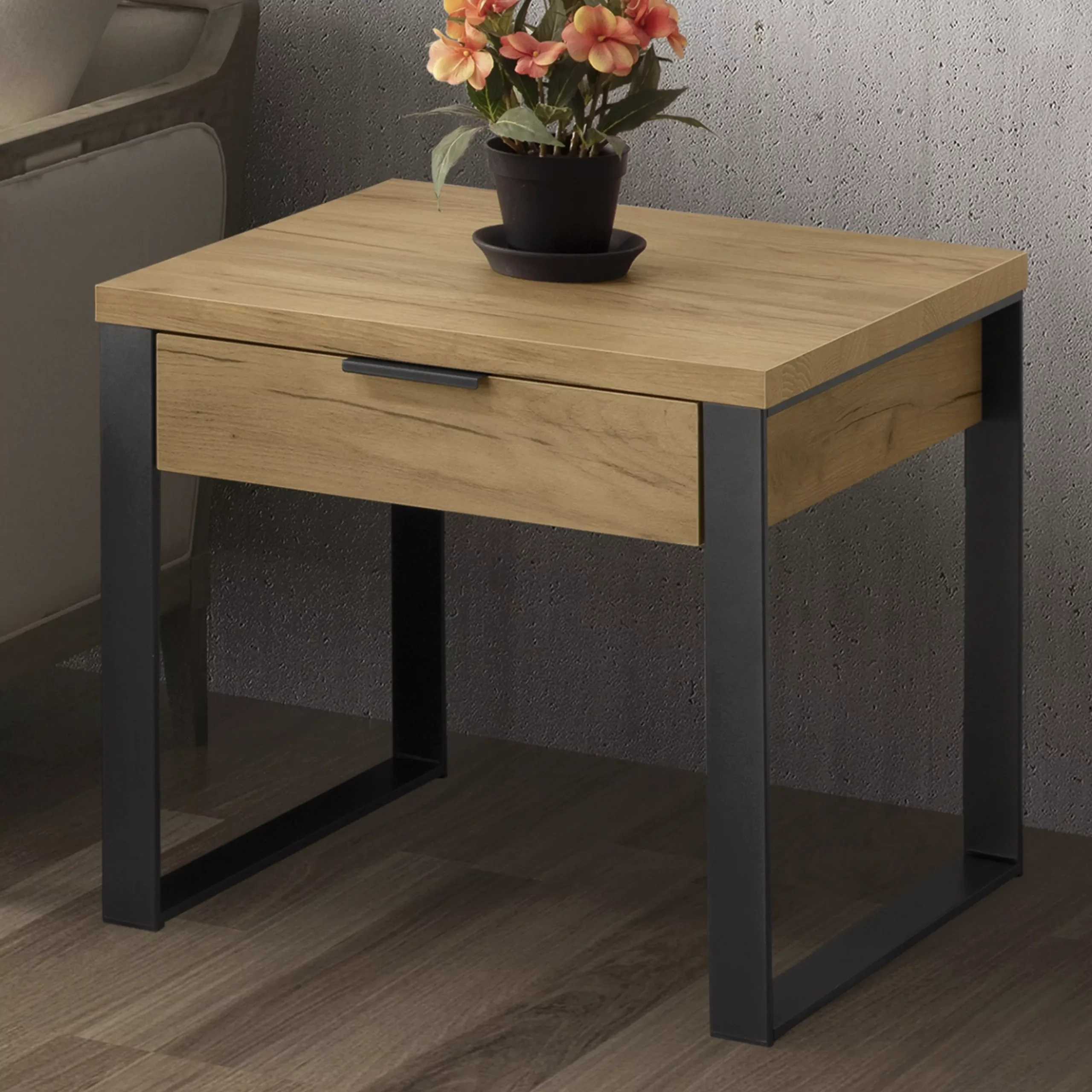 Enoro End Table Bg United Furniture