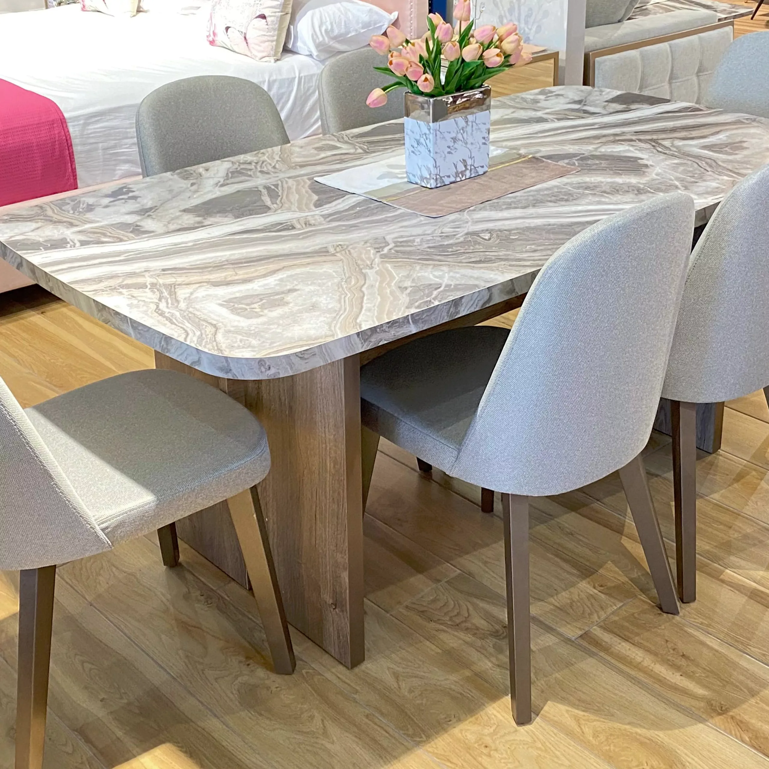 Luzzi Dining Set 2 United Furniture