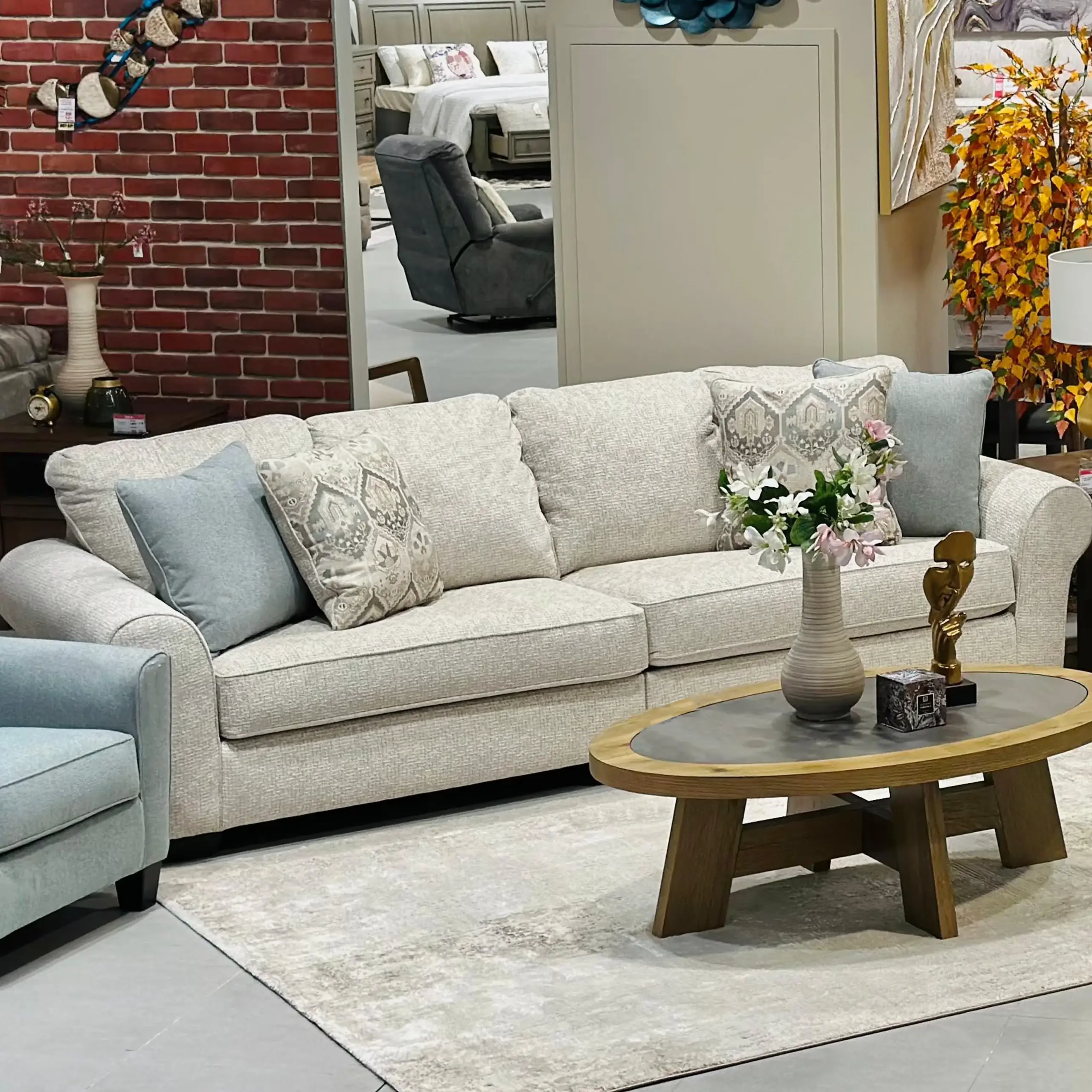 Monumental 4seater United Furniture