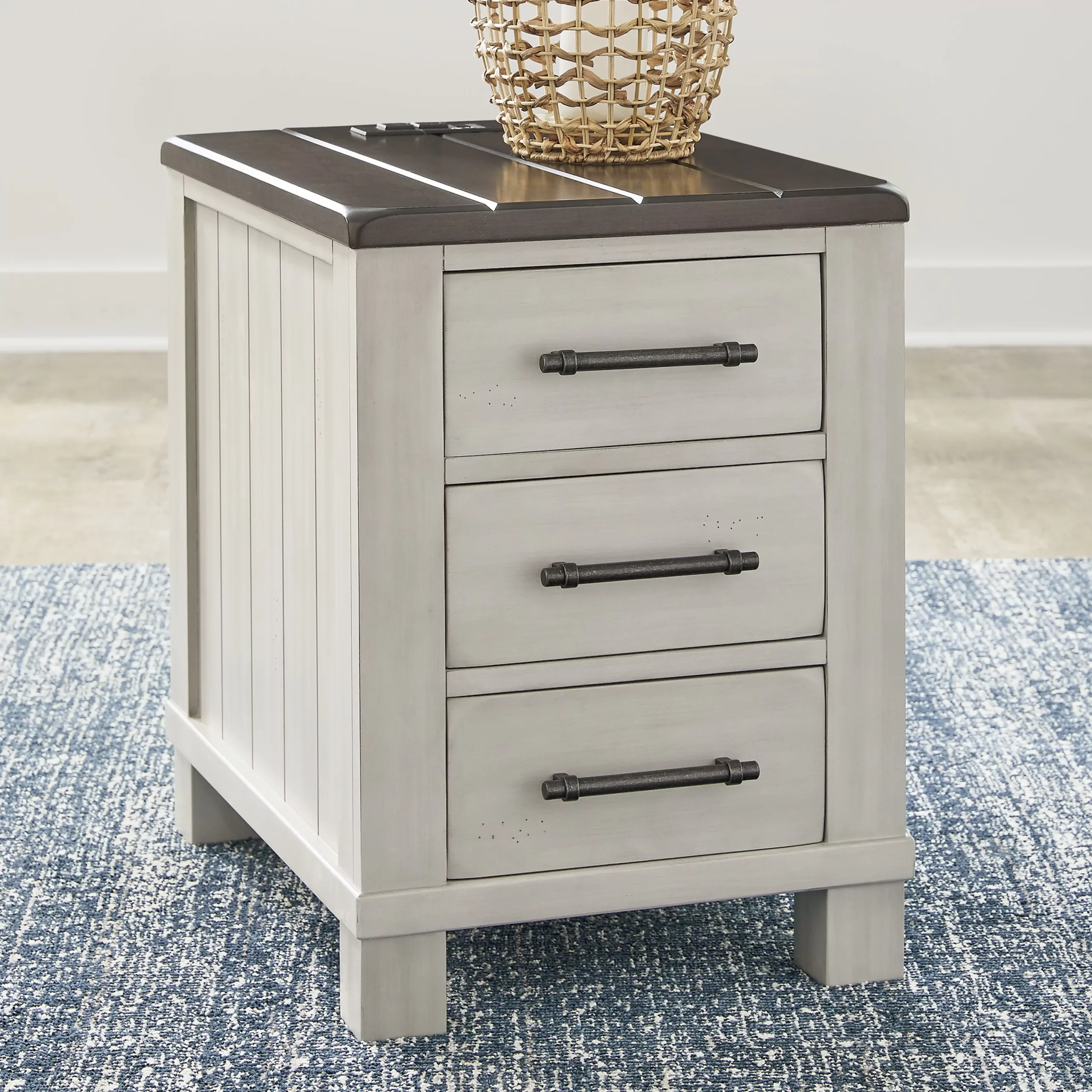 Darborn End Table United Furniture