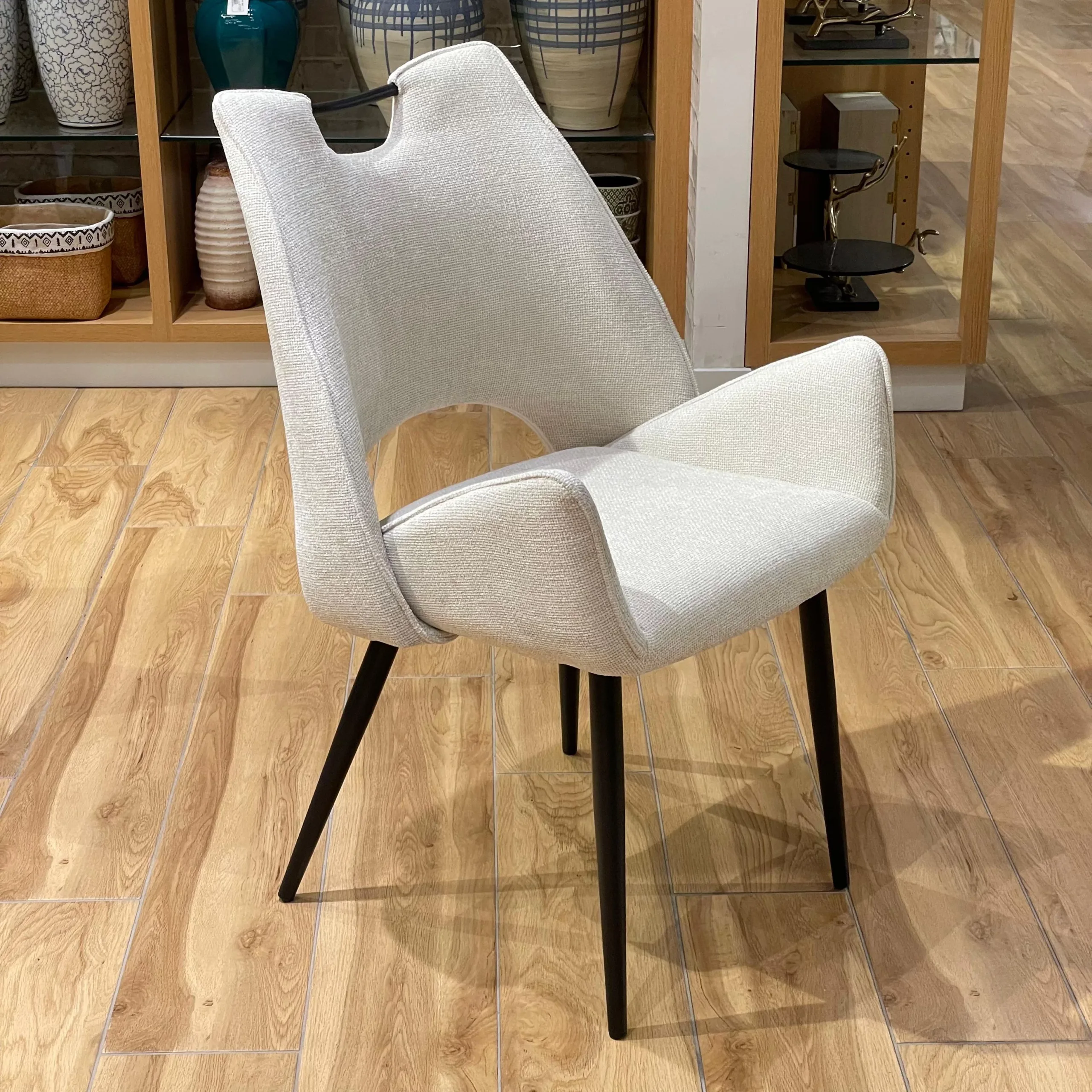 Deils Dining Chair Dis United Furniture