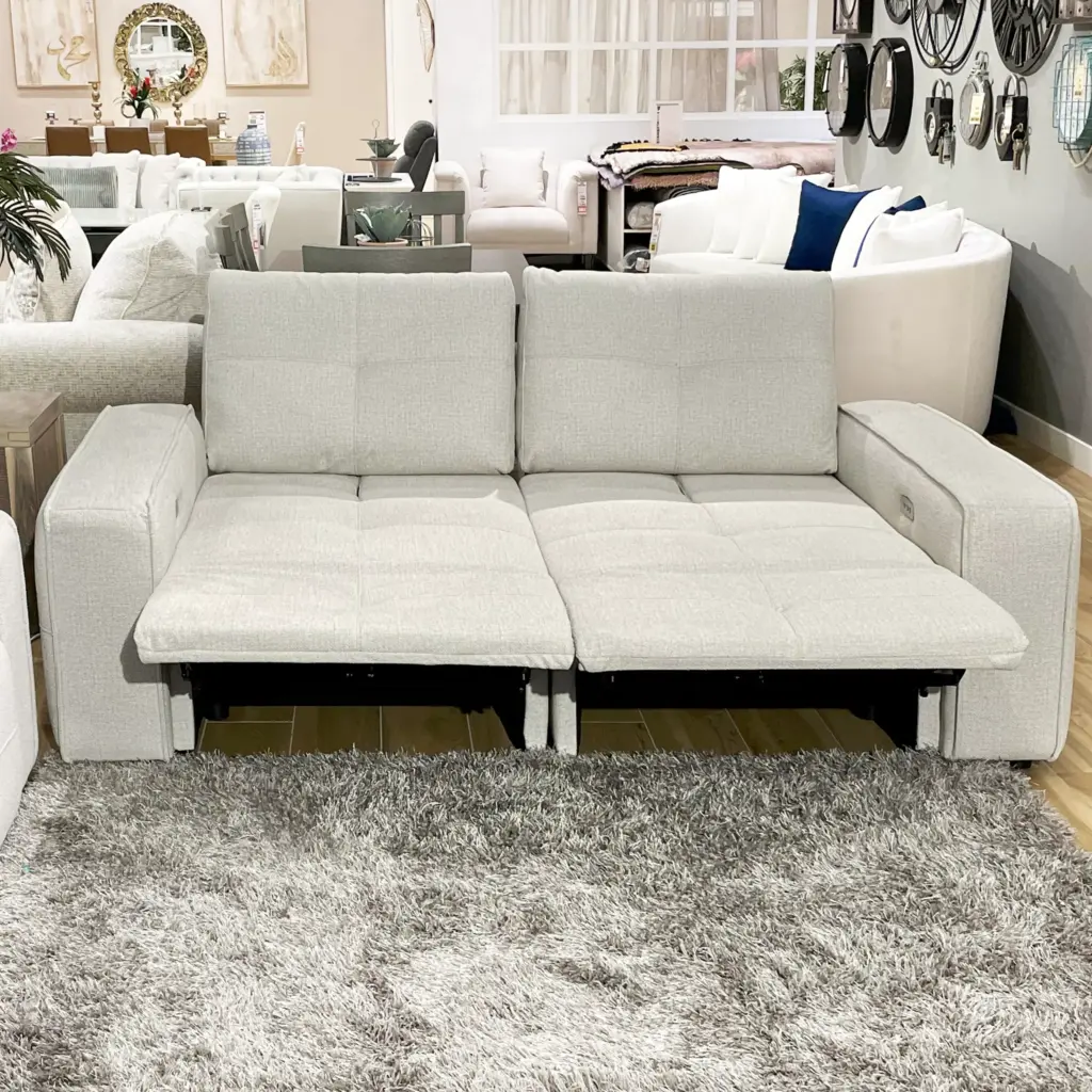 Alyeska 2seater United Furniture