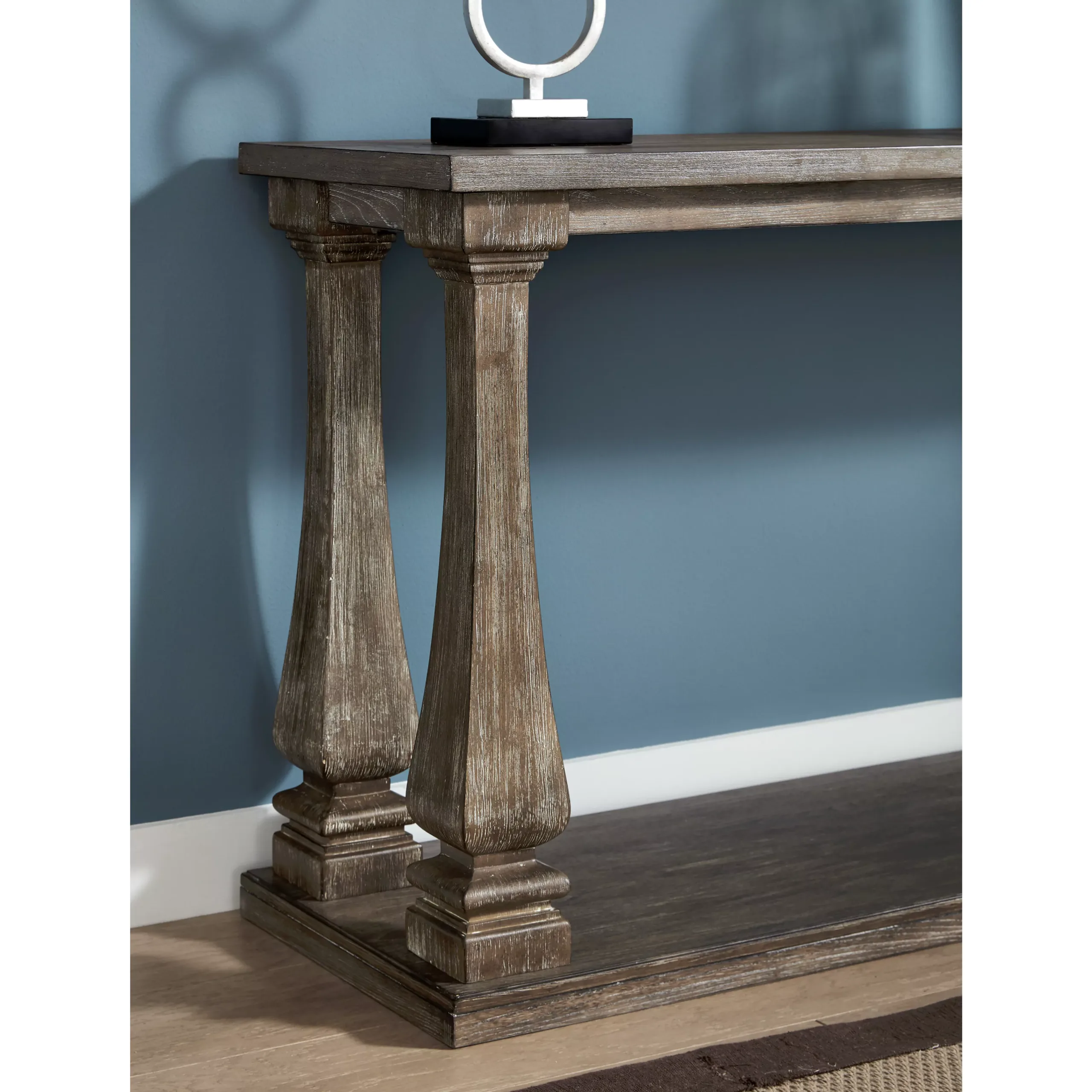 Johnelle Sofa Table 3 United Furniture