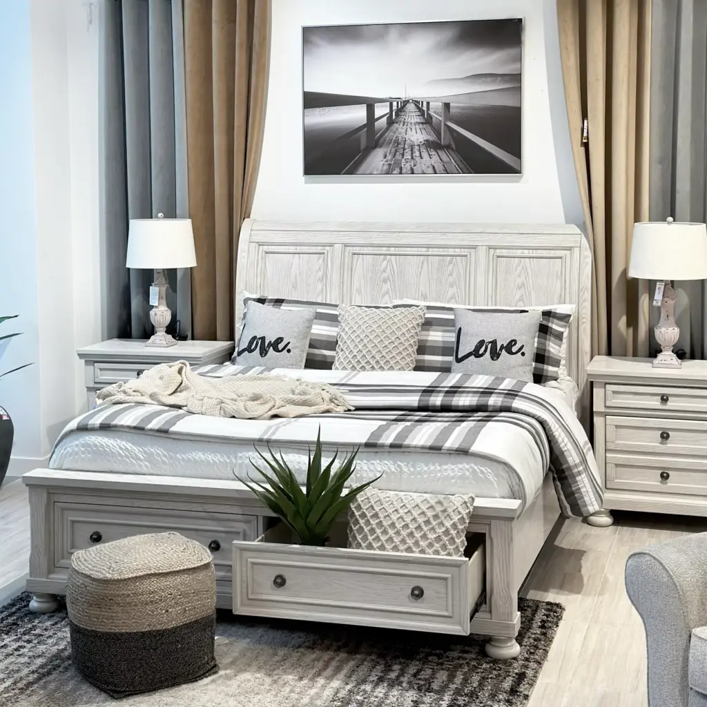 Robbinsdale Bed Room Set 2 United Furniture