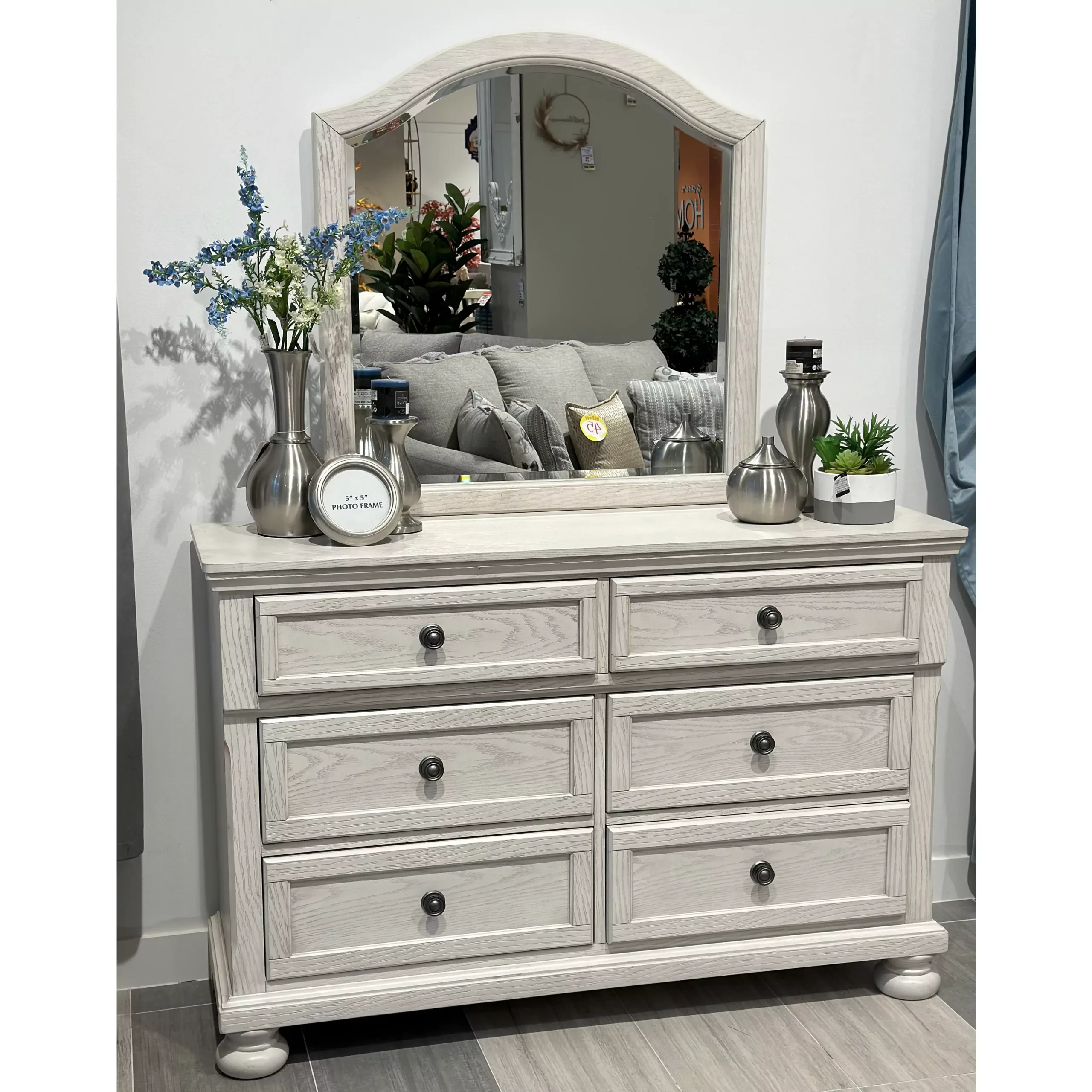 Robbinsdale Bed Room Set 3 United Furniture