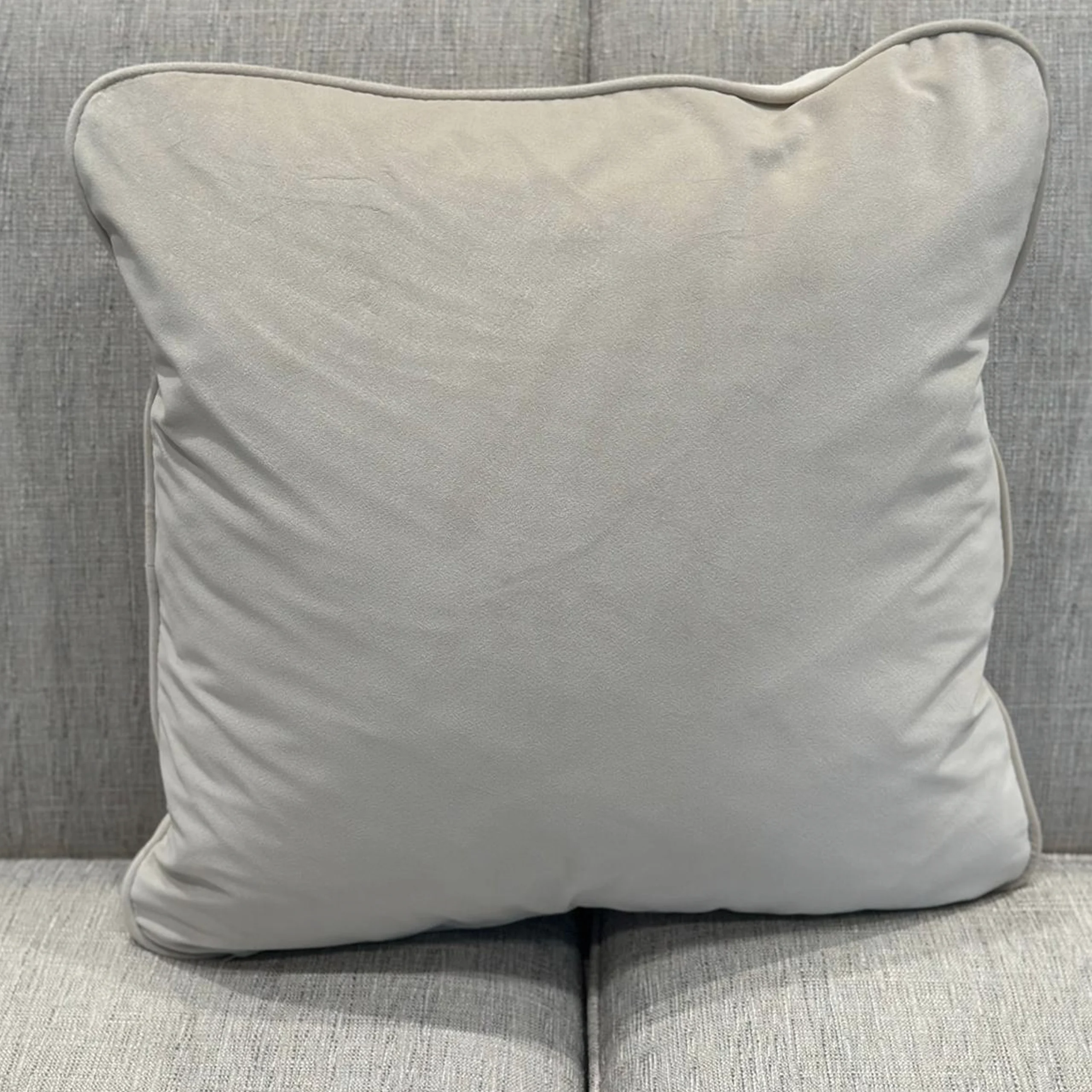 Jawaria Cushion2 United Furniture