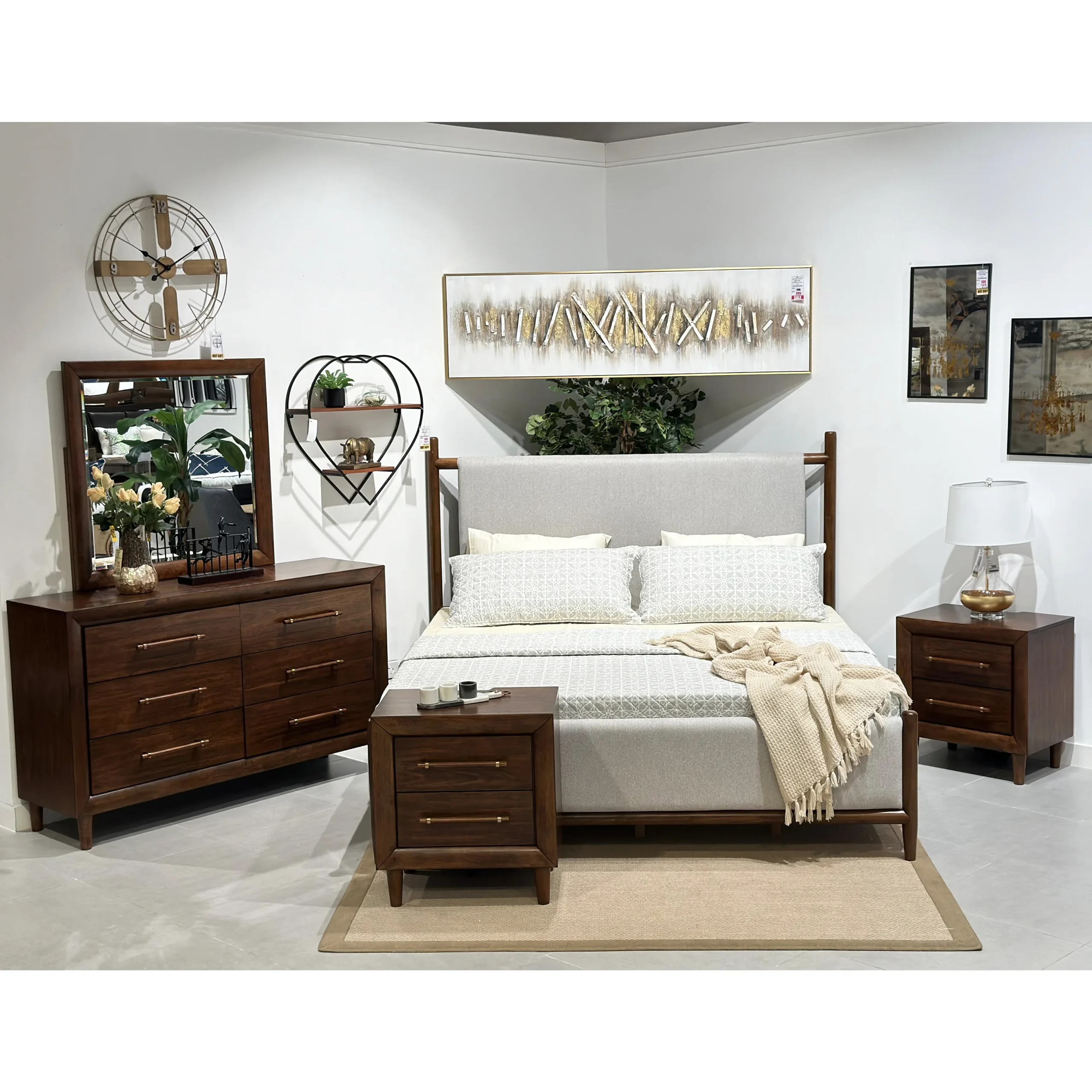 Lyncott Bed 5 United Furniture