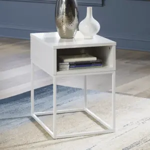Deznee End Table