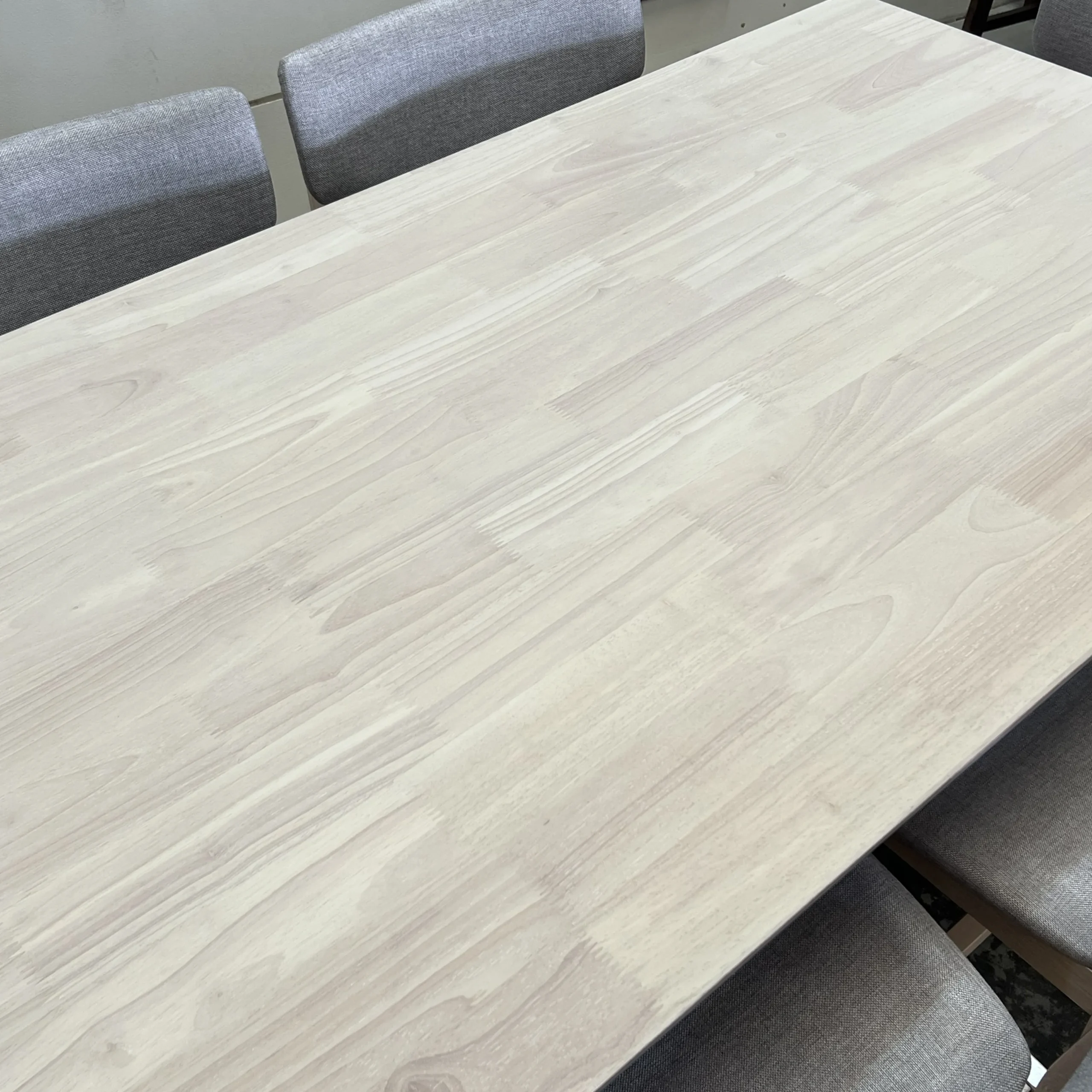 Fasano Table White 7 United Furniture