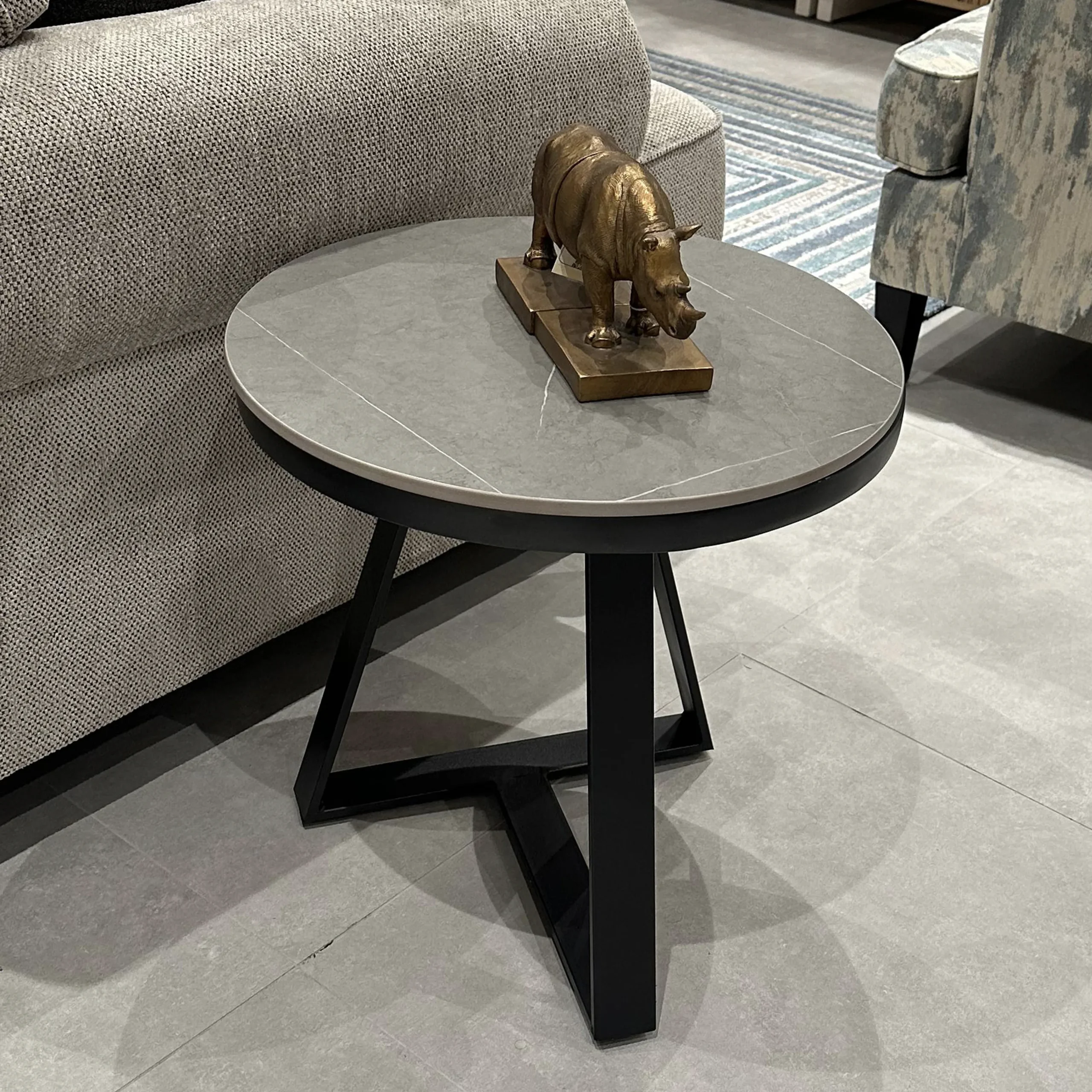 Judd Round Coffee Table Set 8 United Furniture