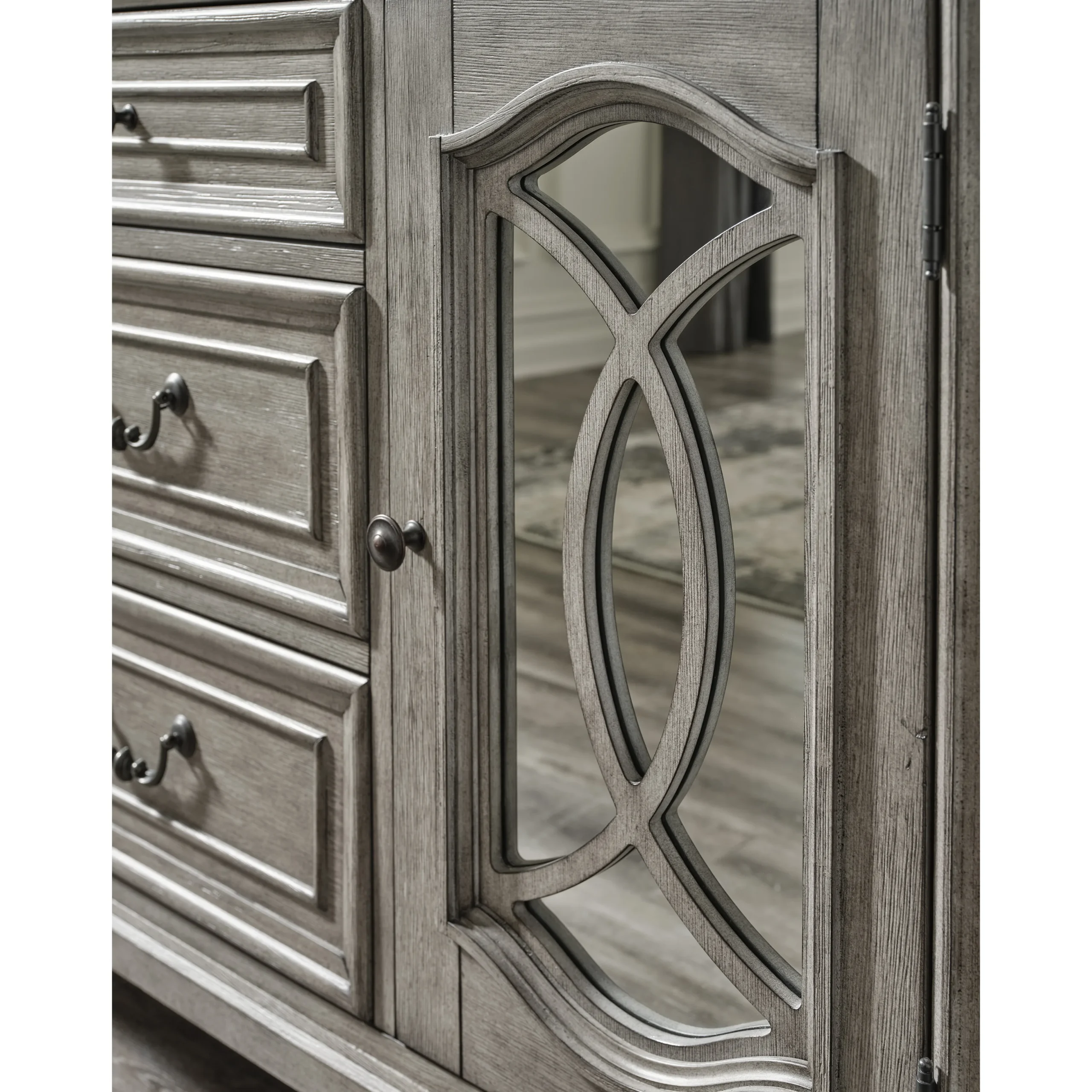 Lodenbay Server 2 United Furniture