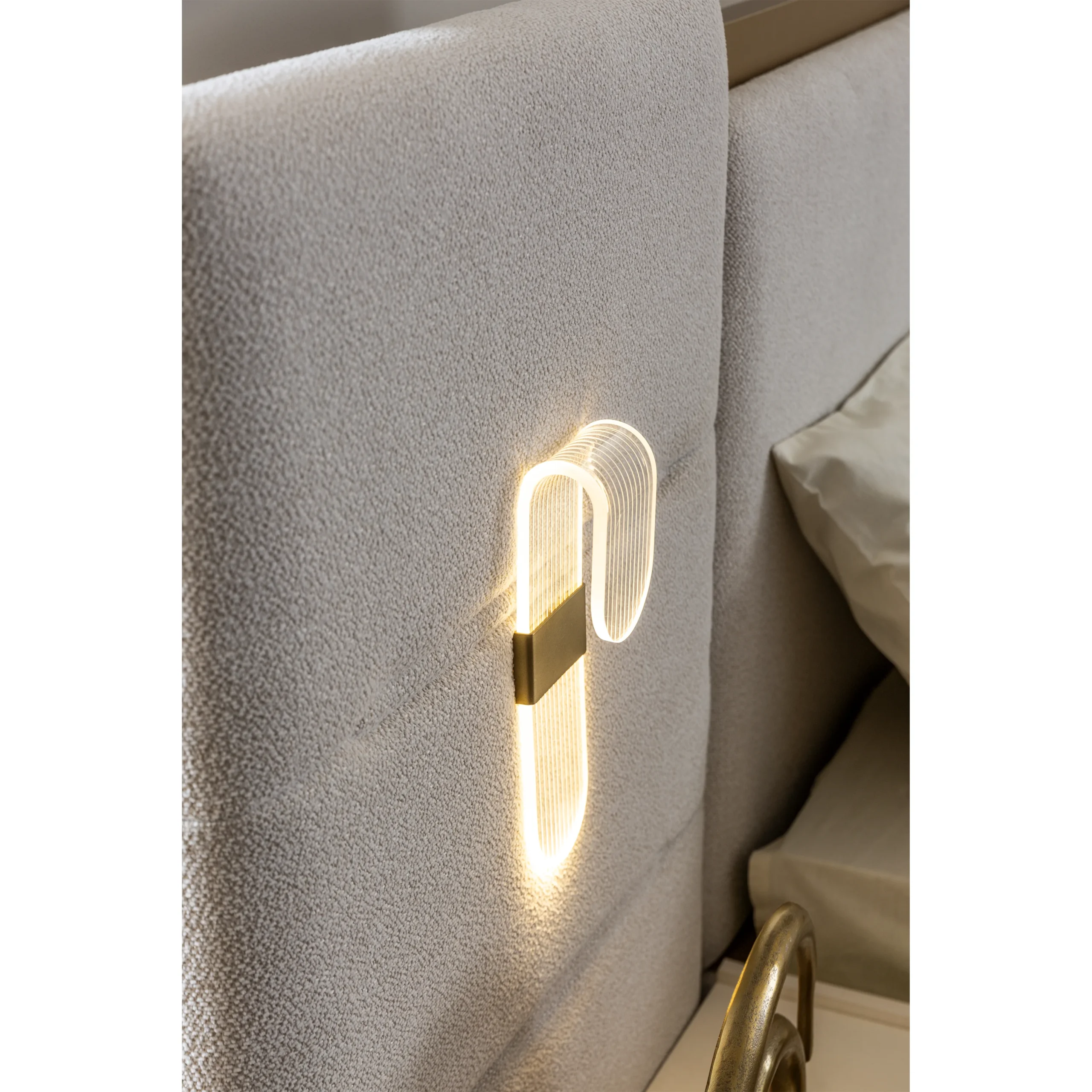 Loren King Bed 3 United Furniture