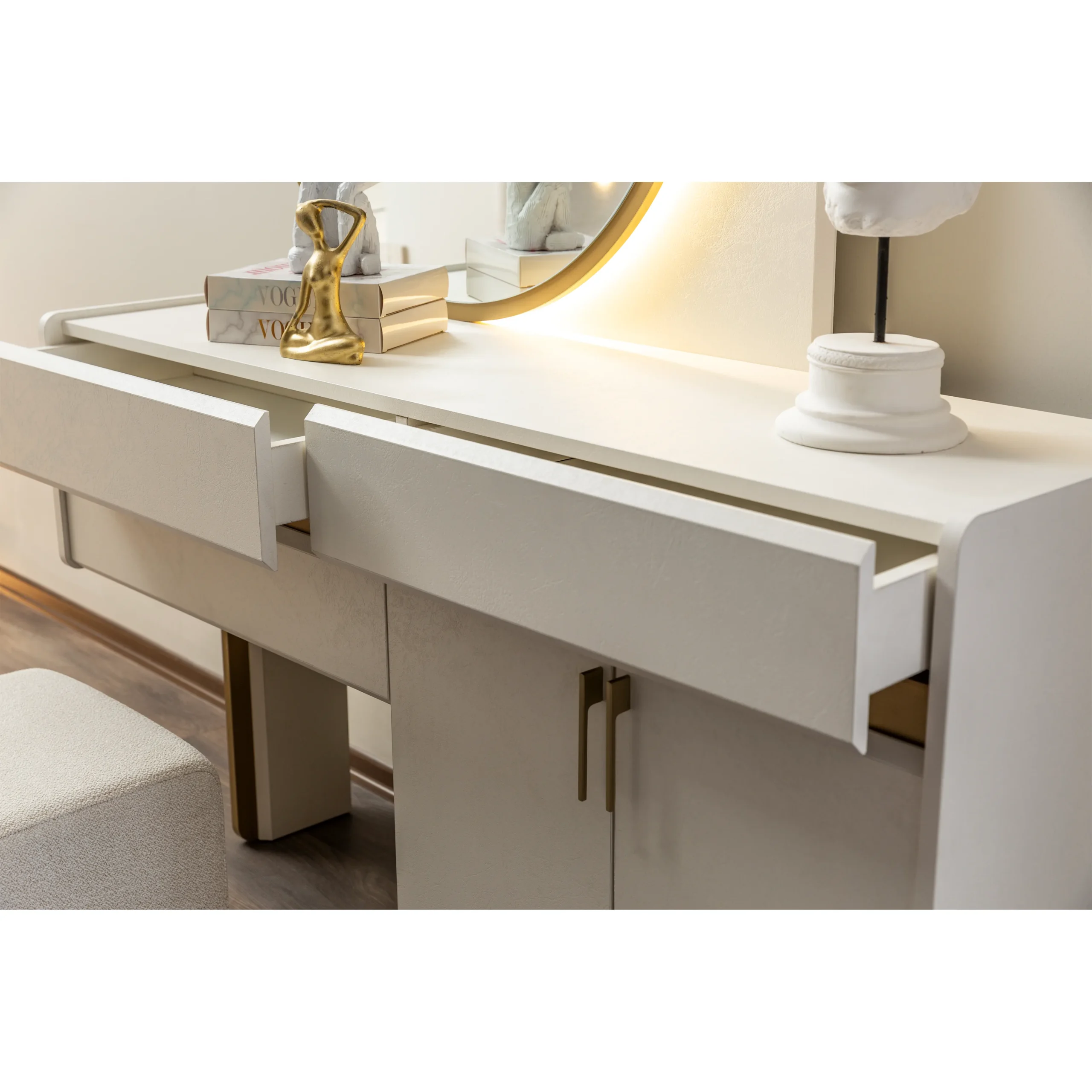 Loren King Bed 6 United Furniture