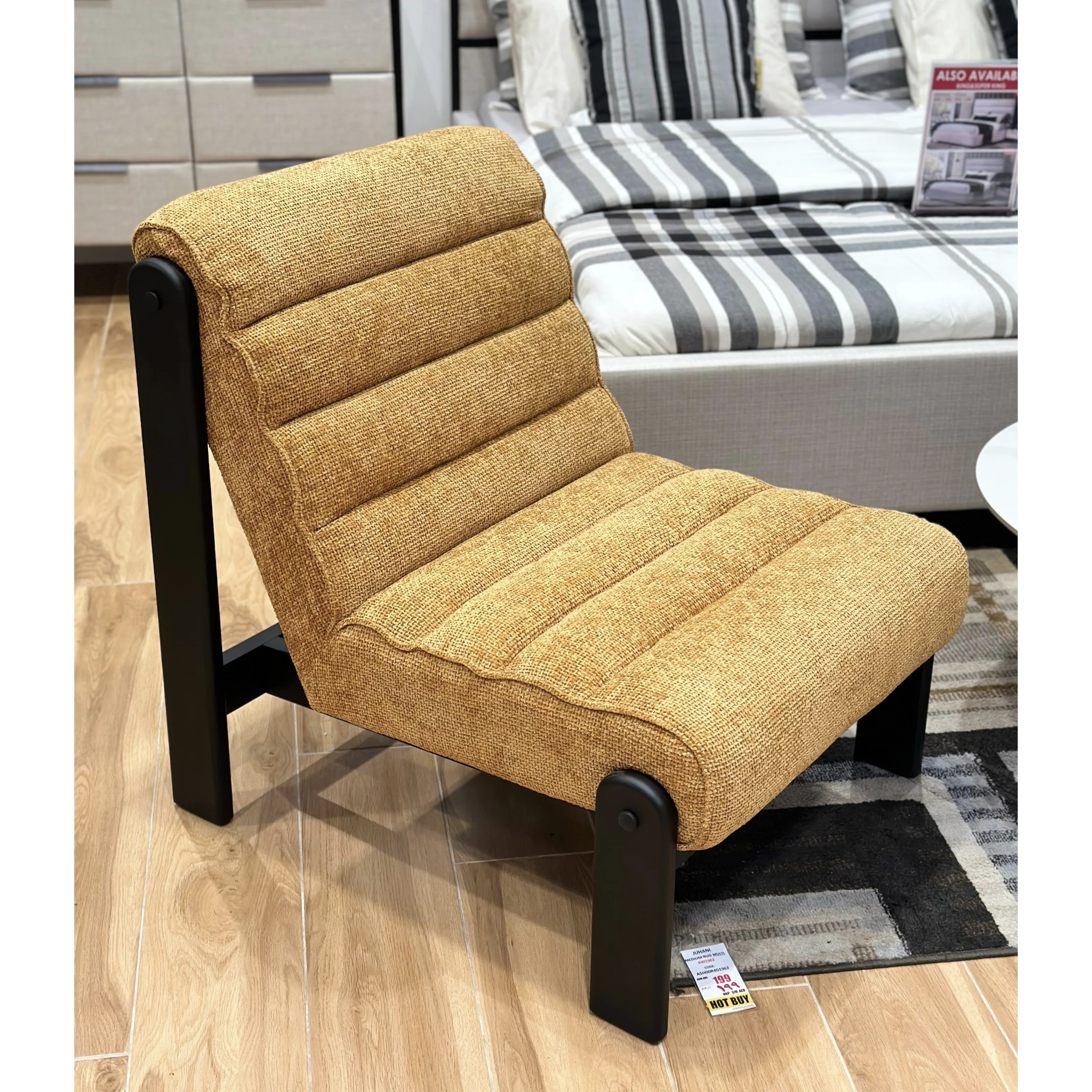 Gomez Accent Chair Yellow Dis United Furniture