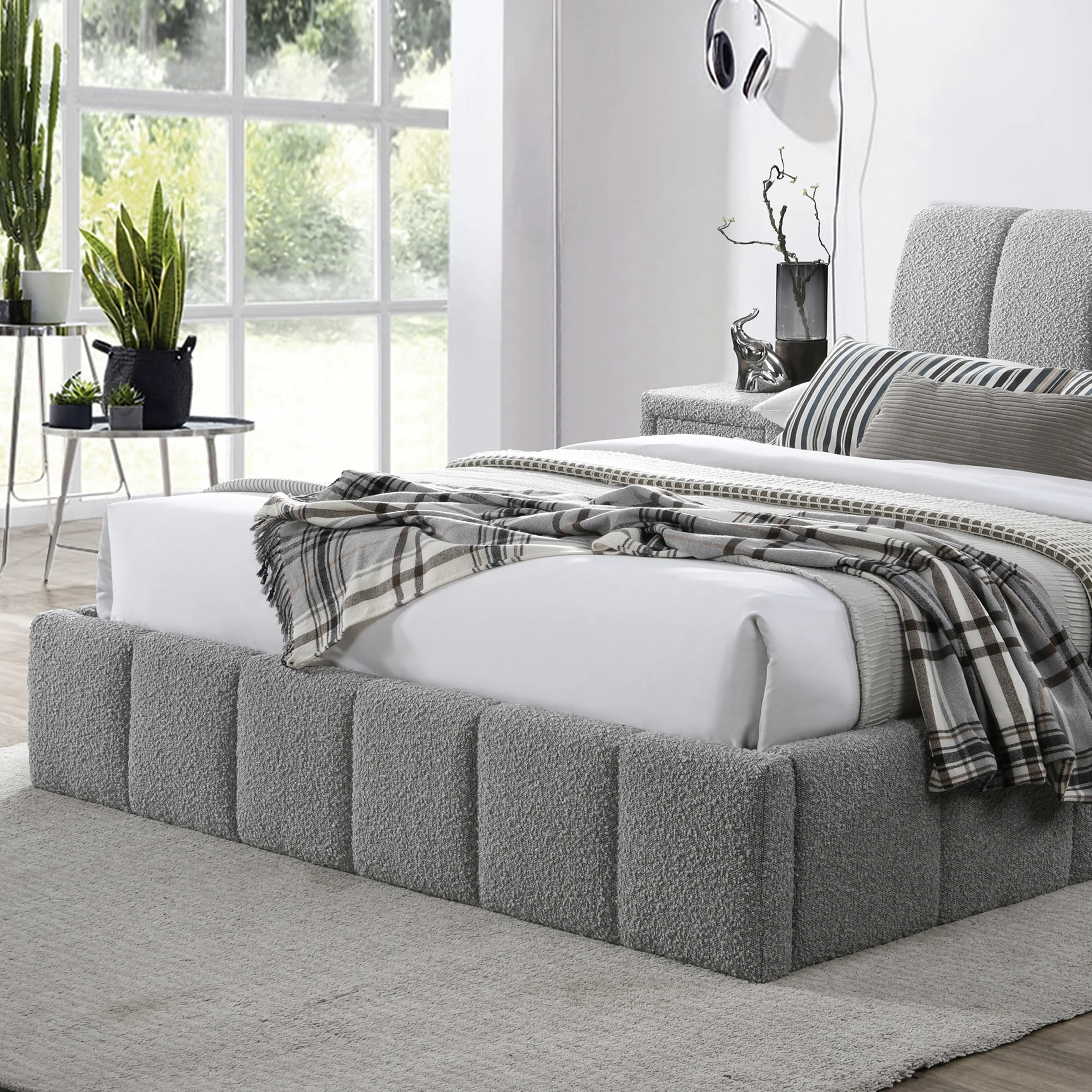 Picton Queenbed Grey Color 1 United Furniture