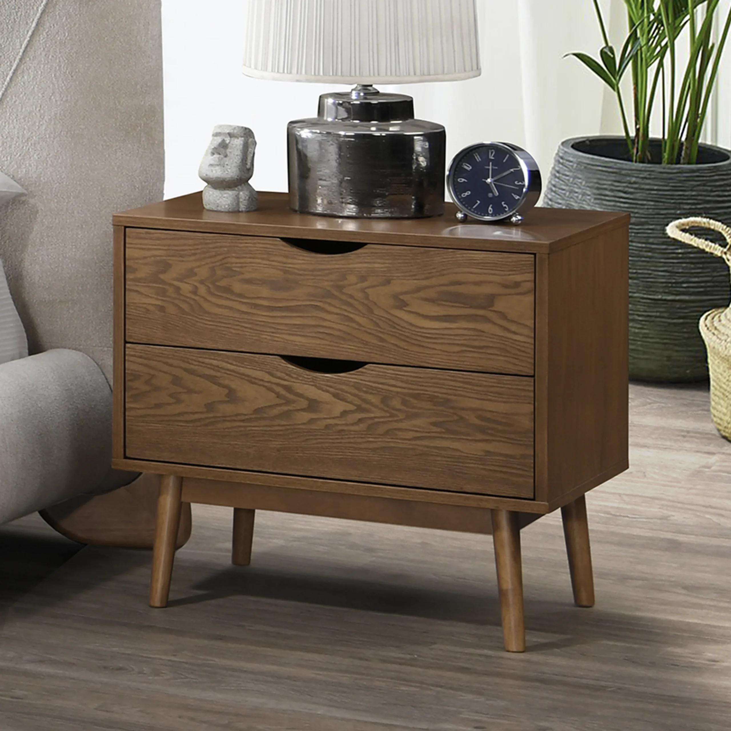 Vesalge Night Stand United Furniture