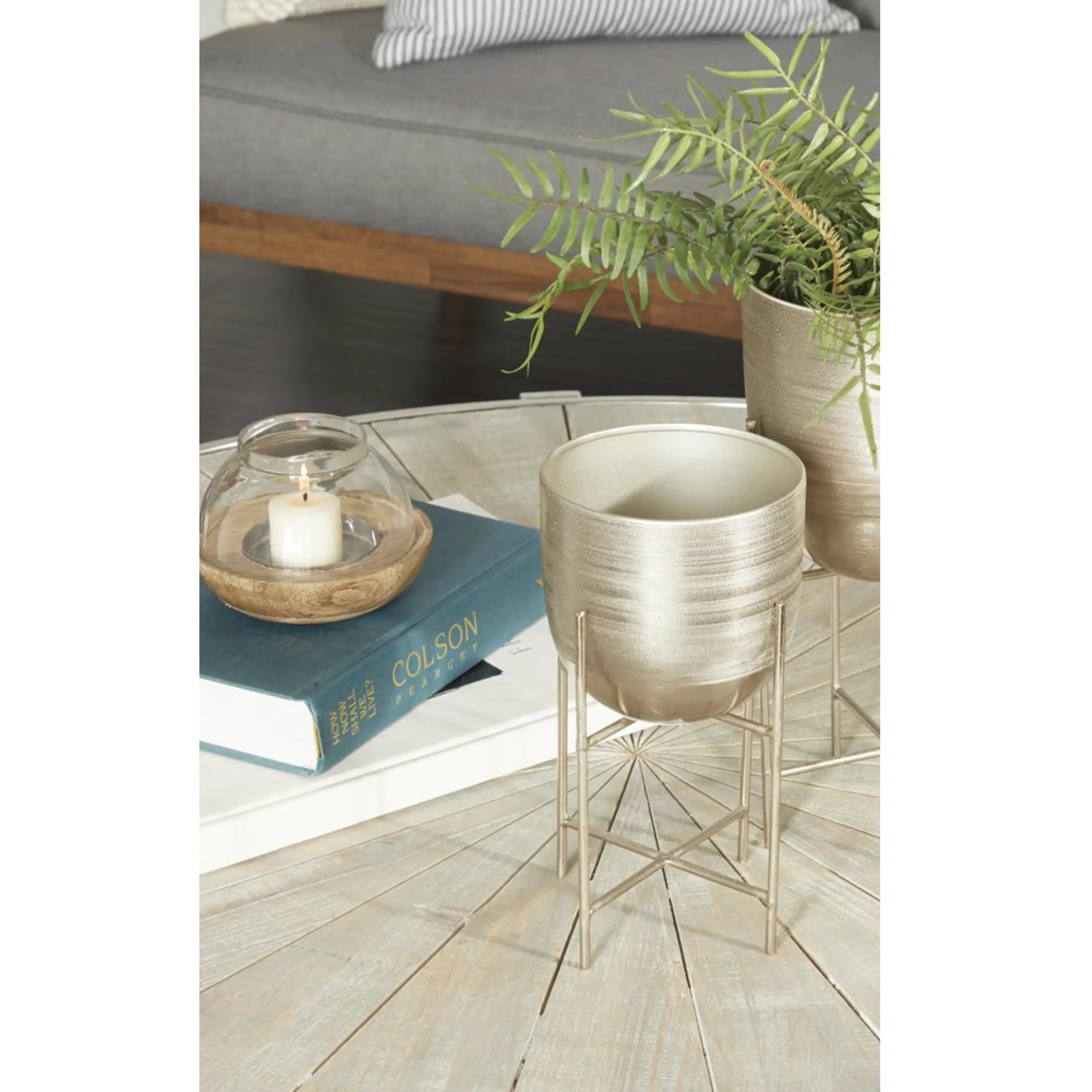 51993 3 United Furniture