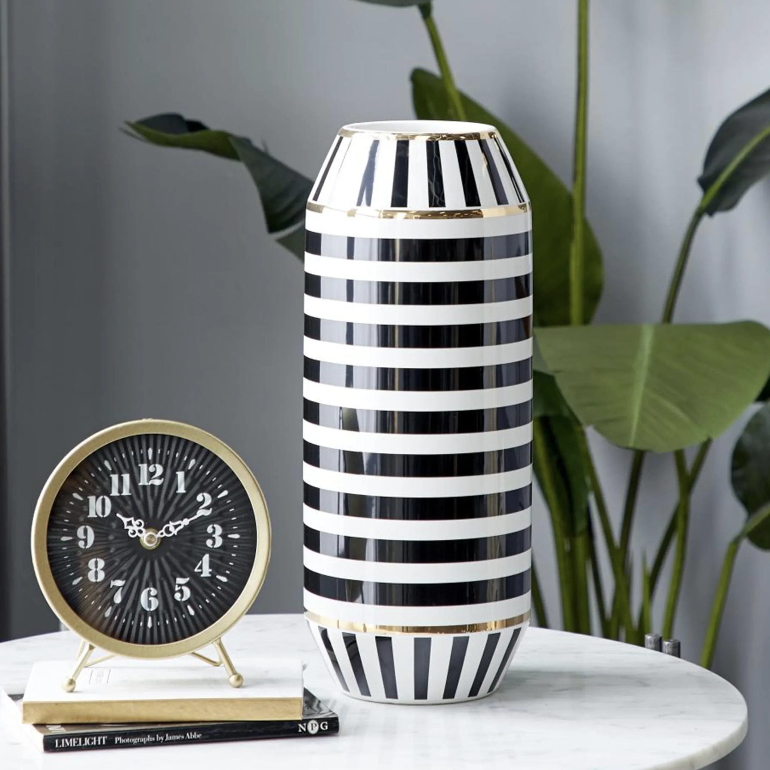 70386 1 United Furniture