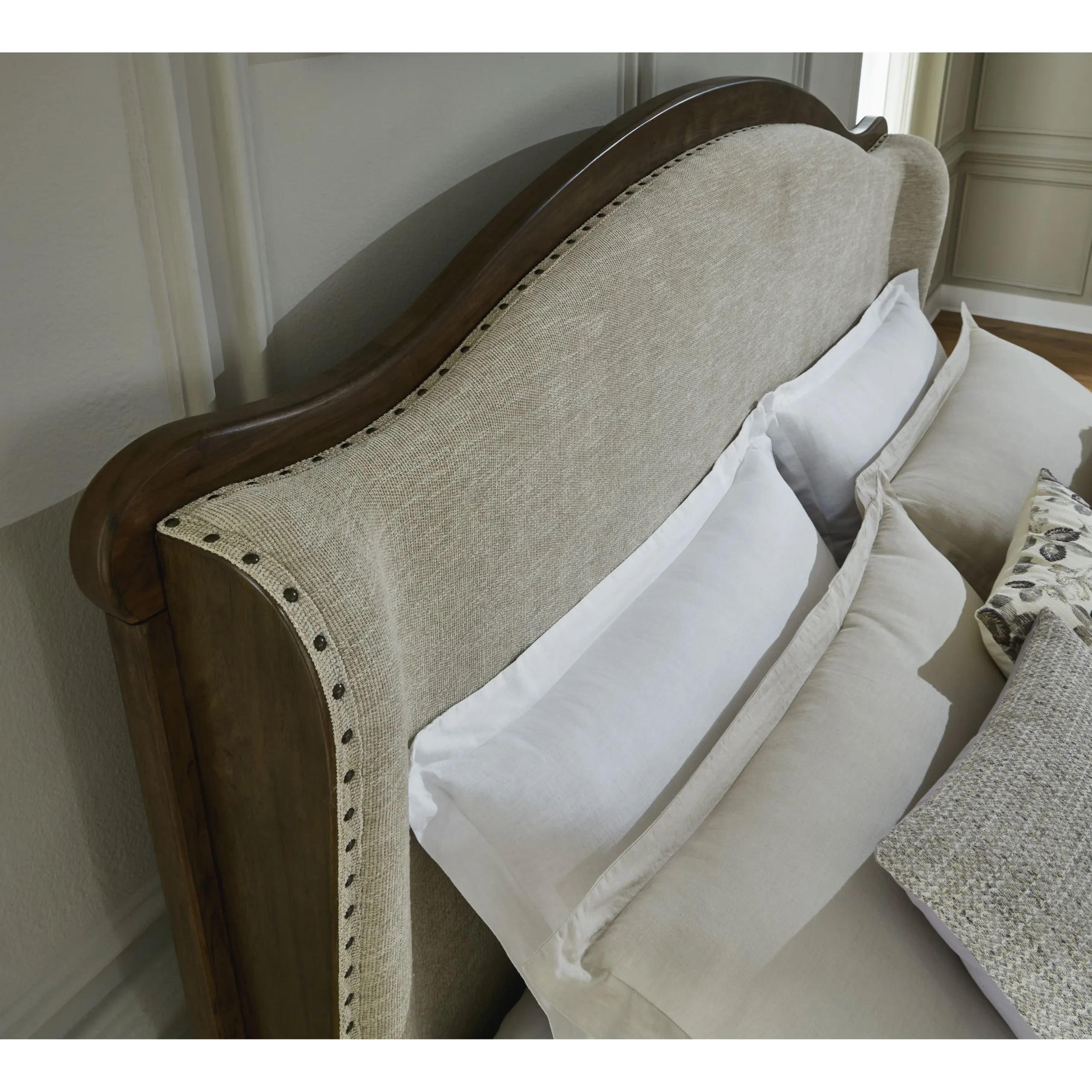 Sturlayne Bedroom Set 4 United Furniture