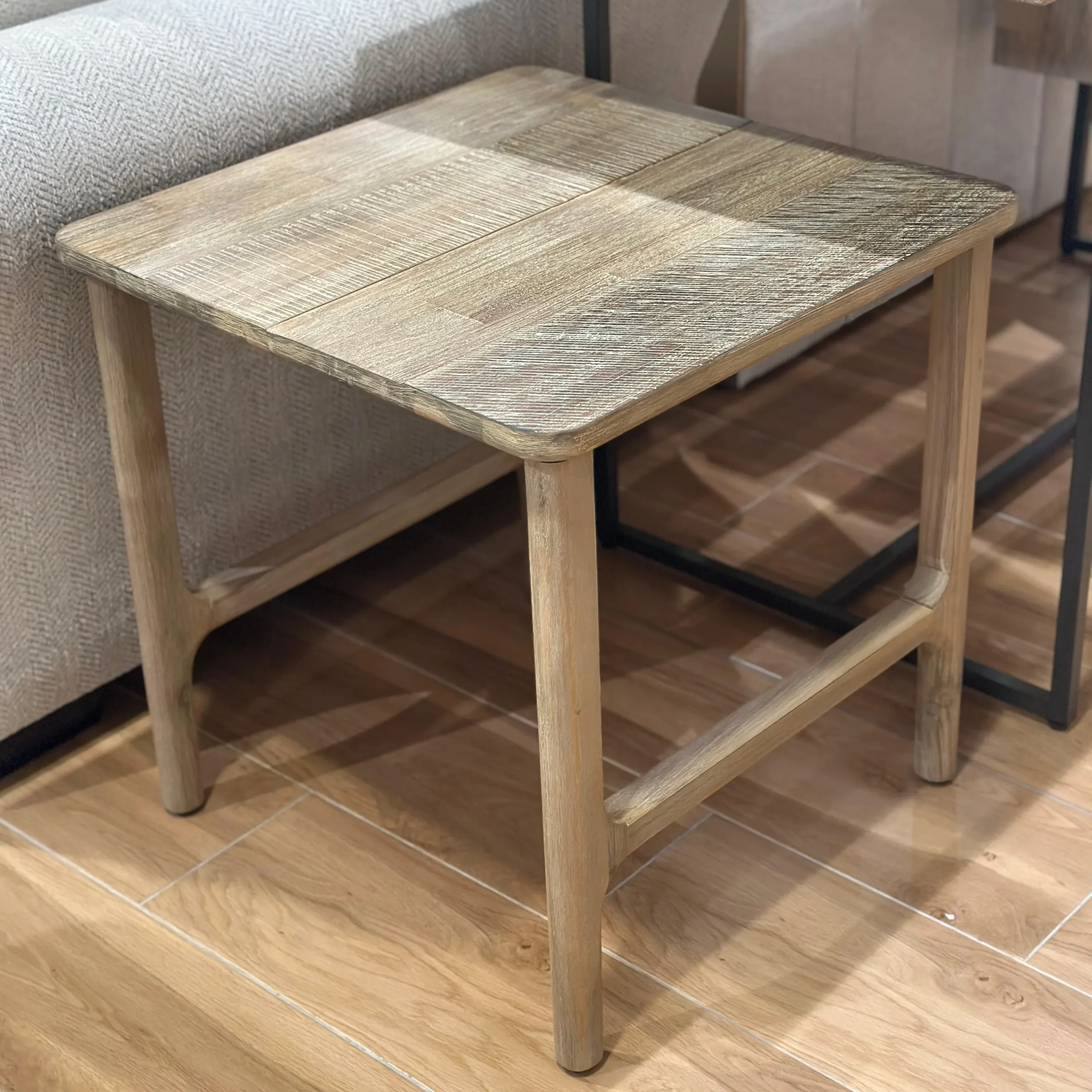 Ells Nesting Table 2 United Furniture