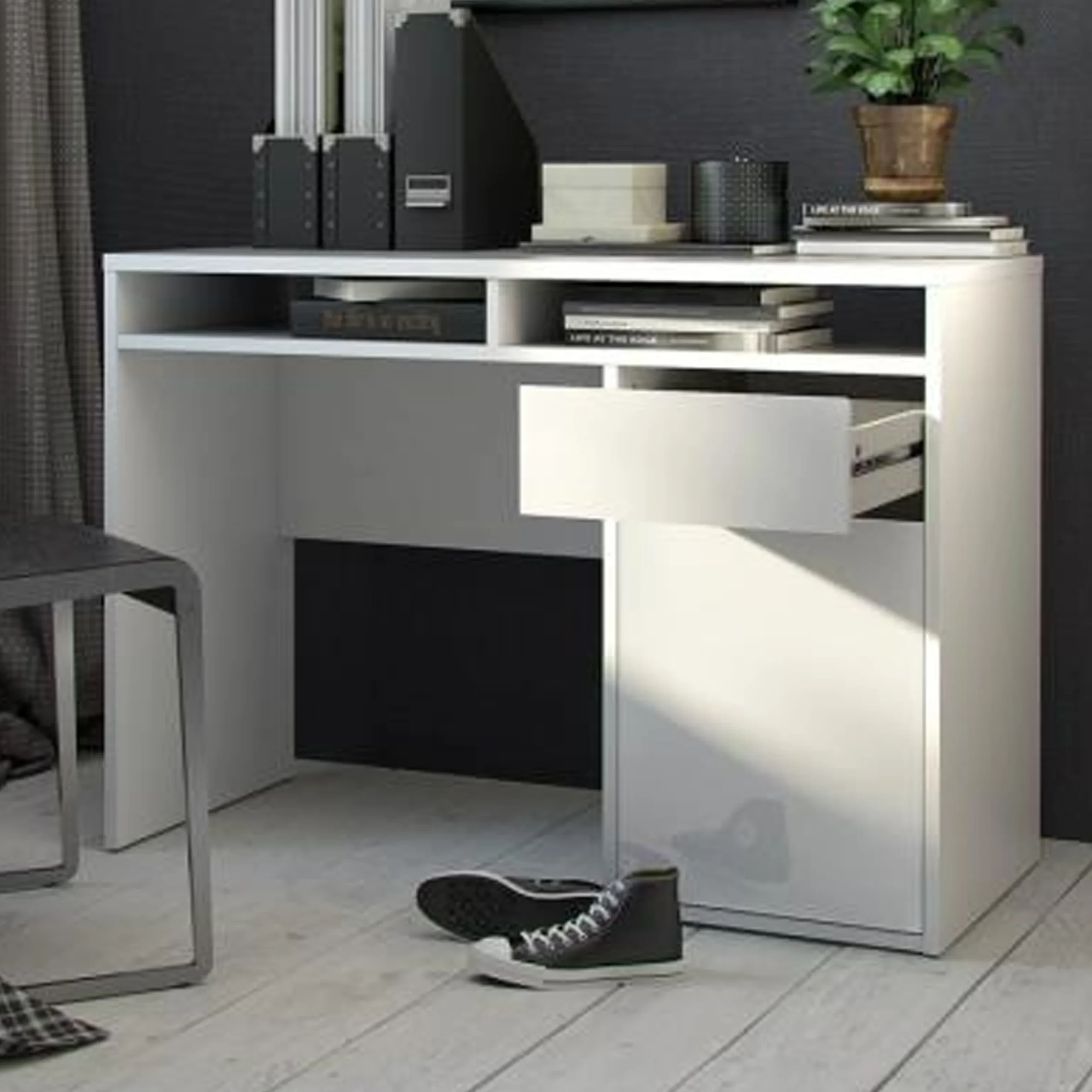 Function Desk White United Furniture
