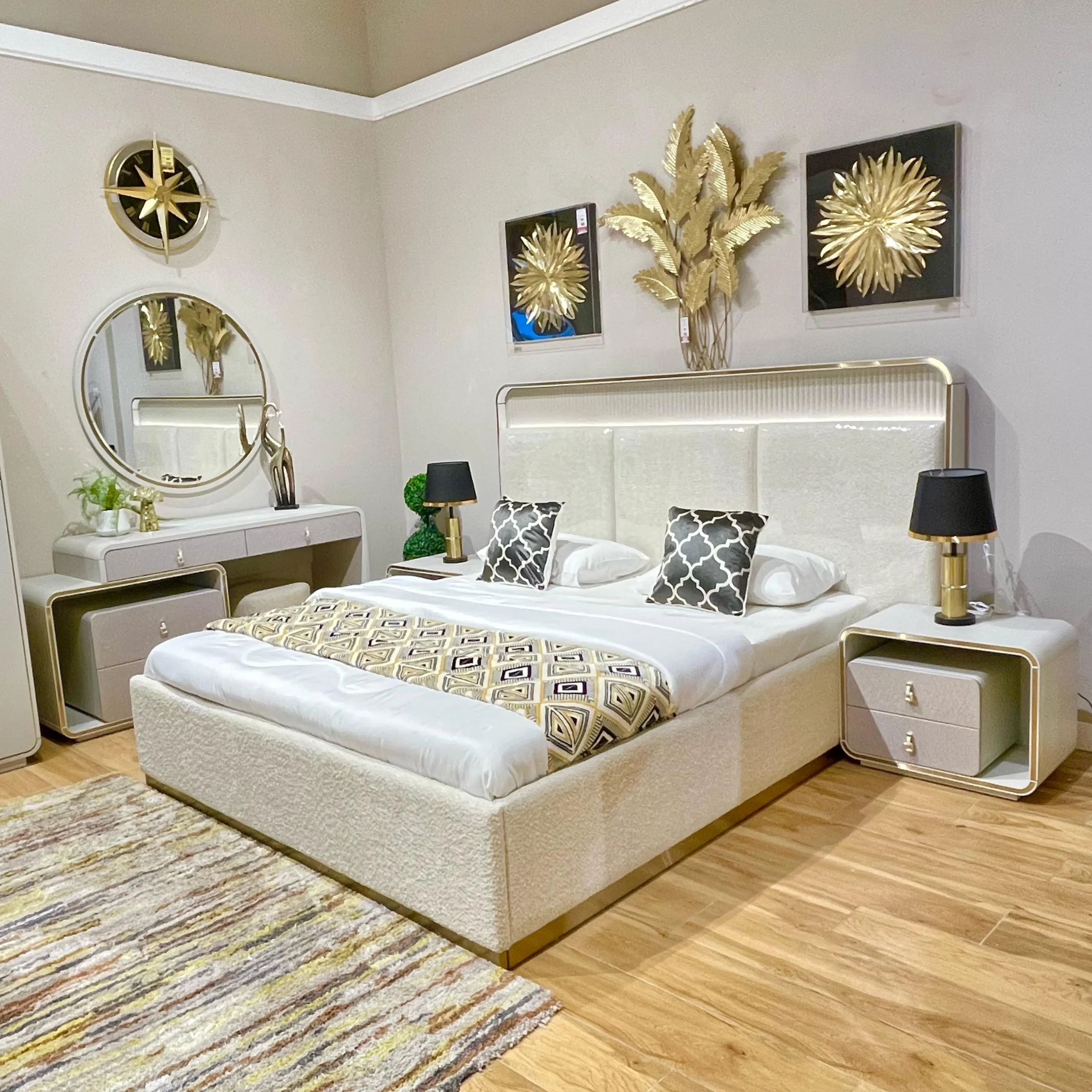 Sandra Bed Room Set A United Furniture