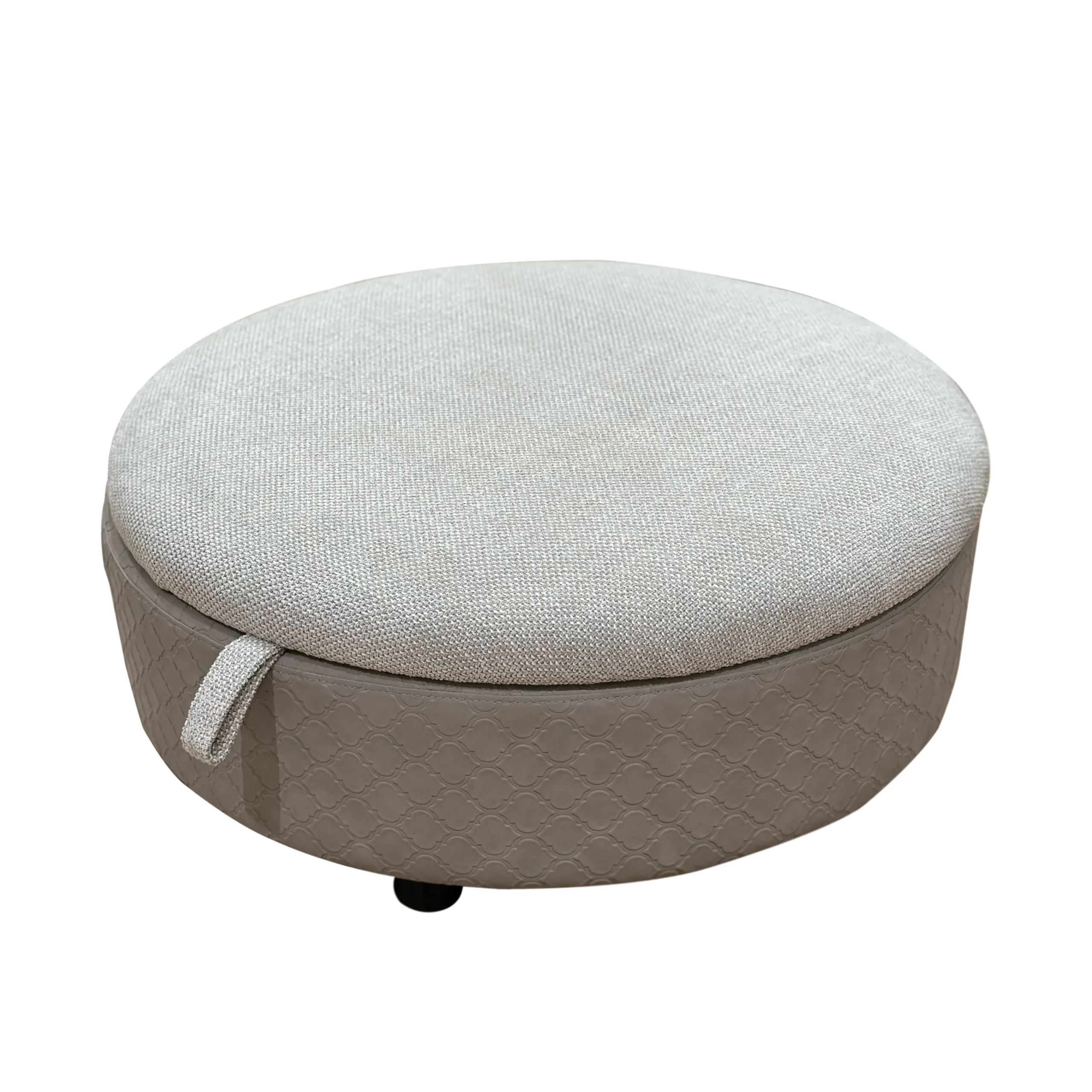 Sublimo Round End Table 4 United Furniture