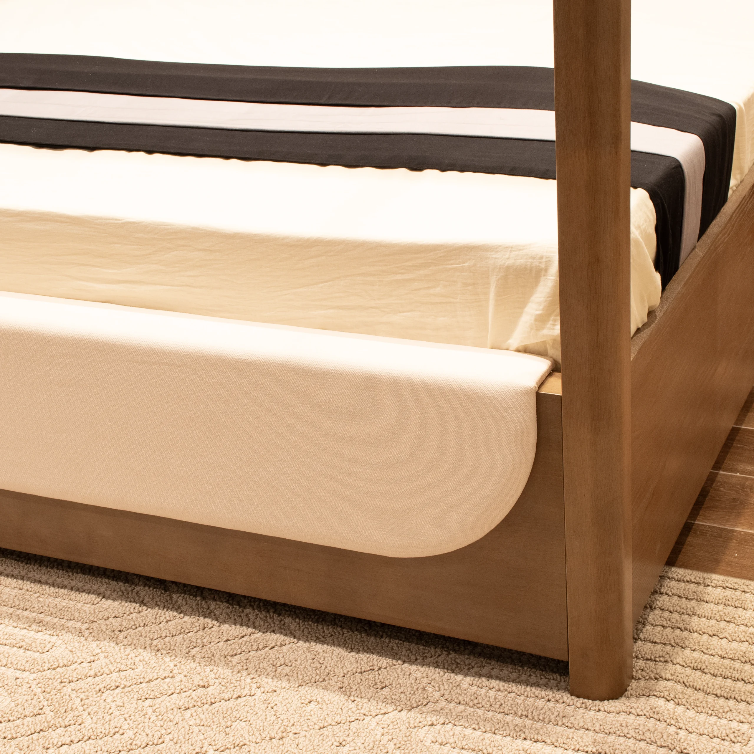 Cassandra Bed Swatch United Furniture