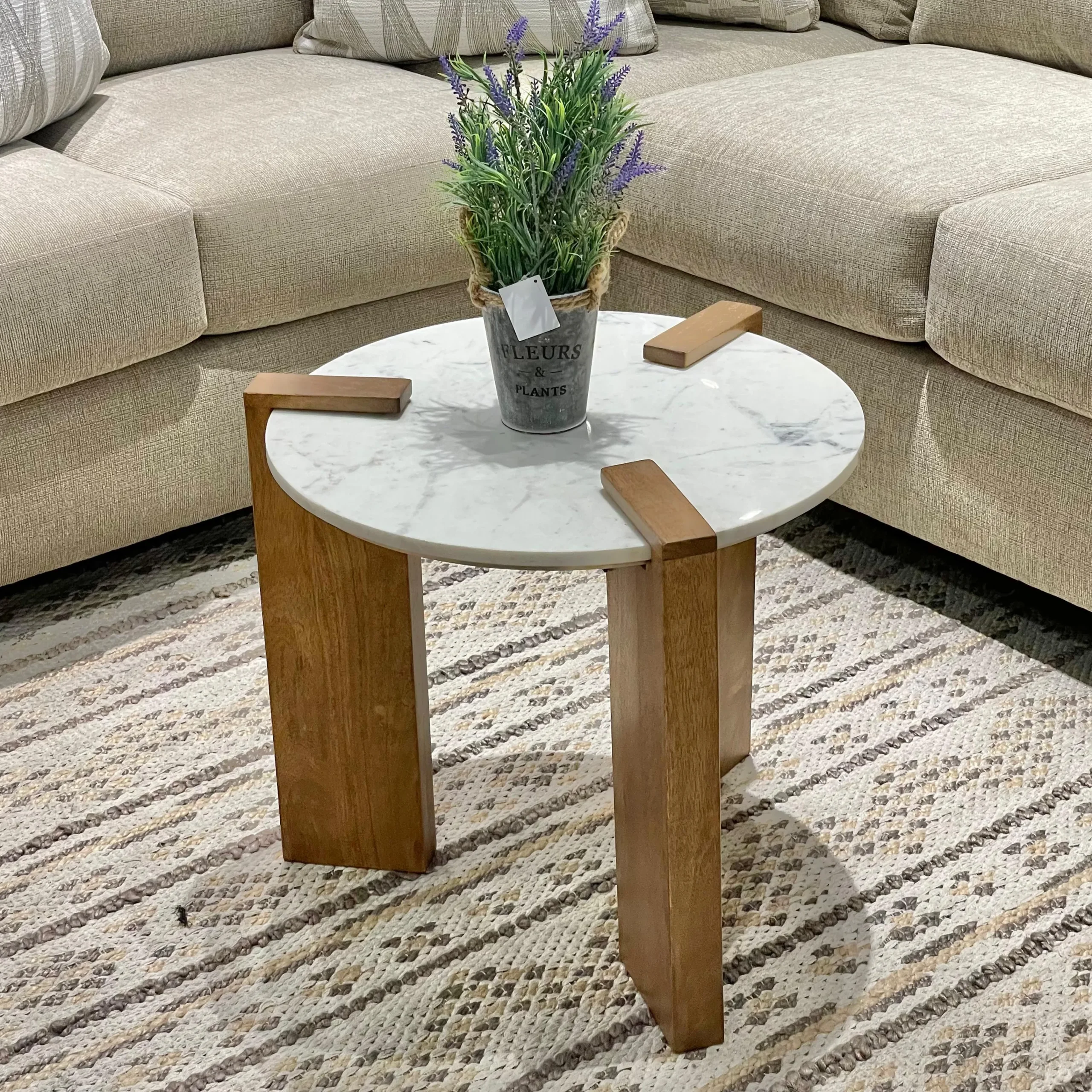 Eravi End Table Bg United Furniture