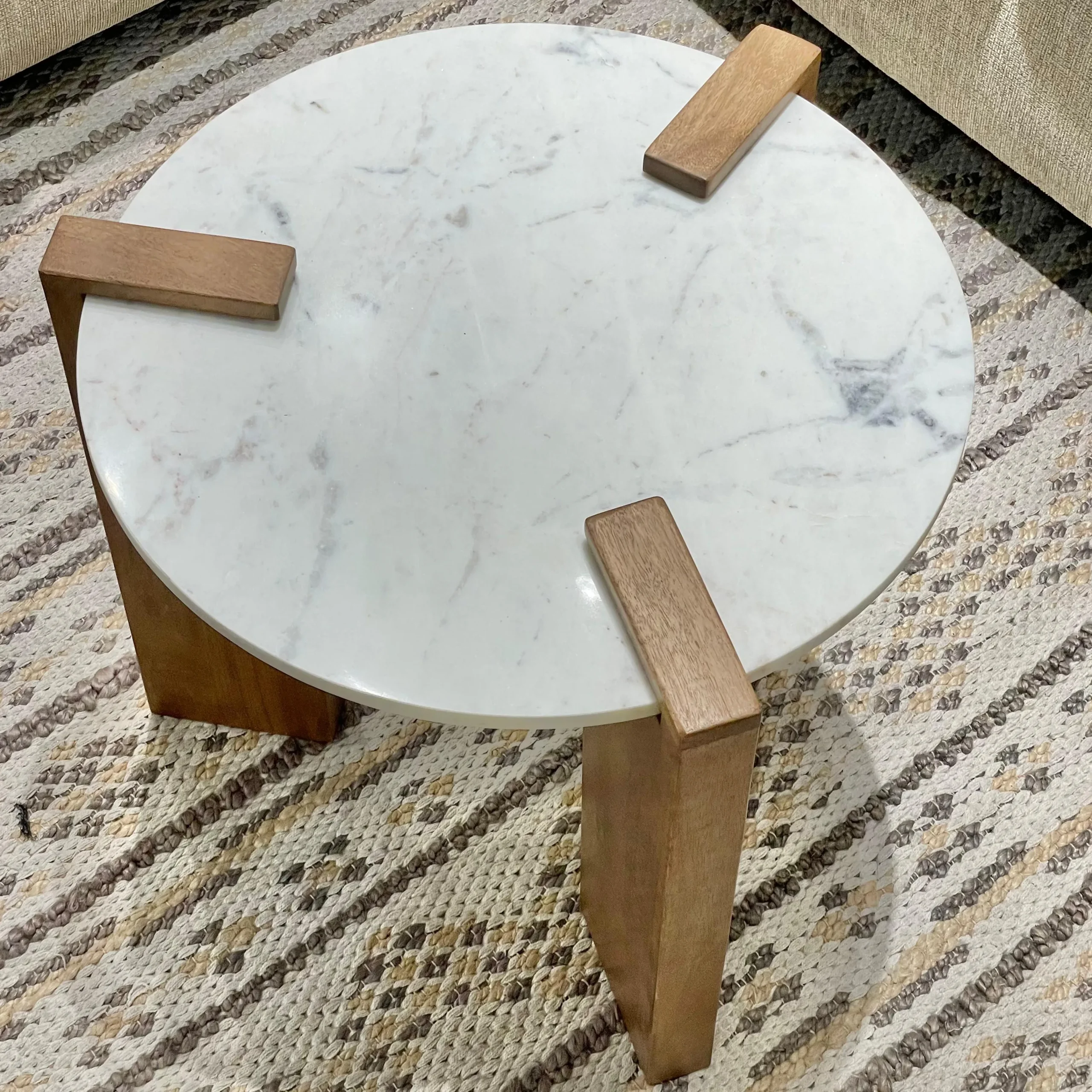 Eravi End Table Bg 1 United Furniture