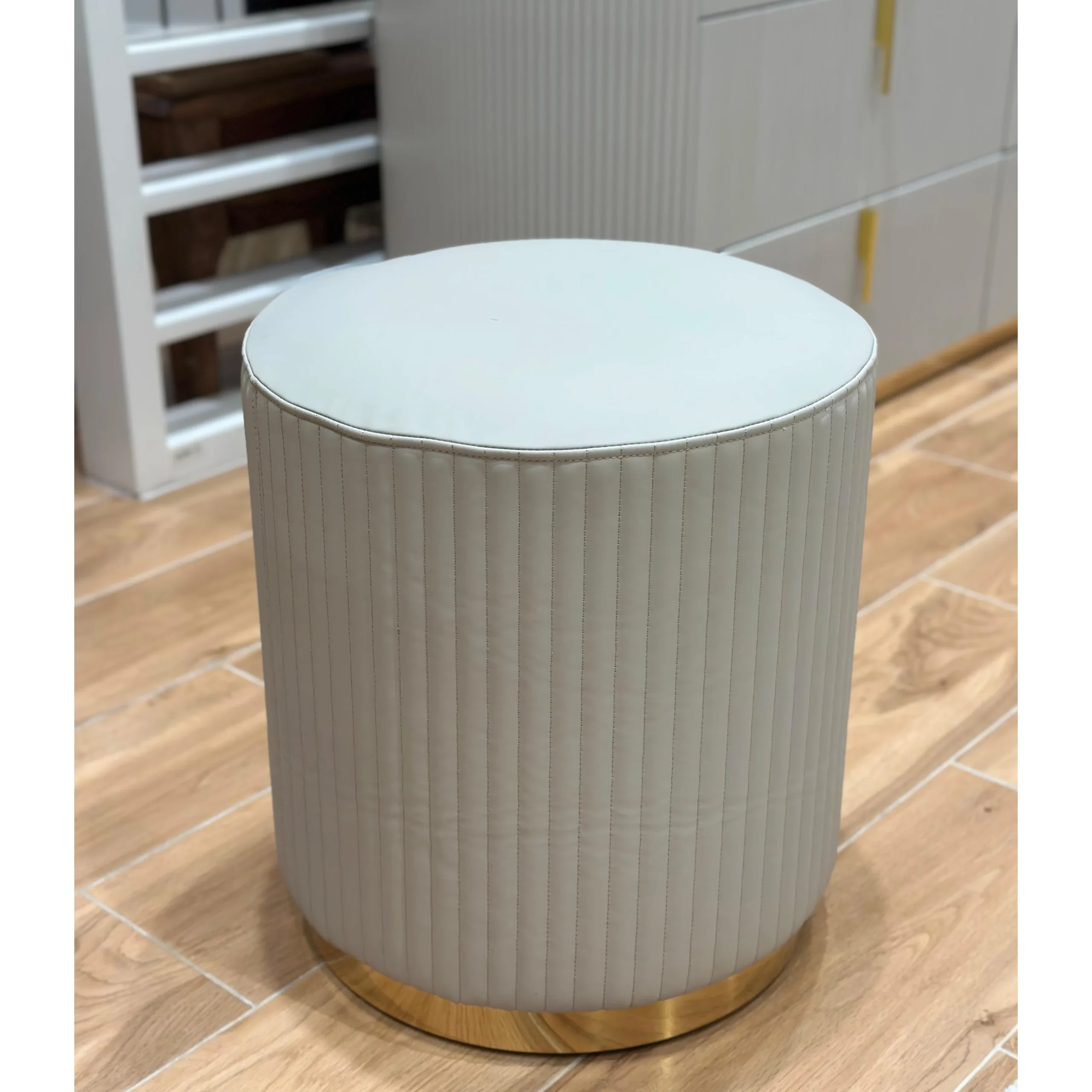 Sarmina Pouf Bg 1 United Furniture