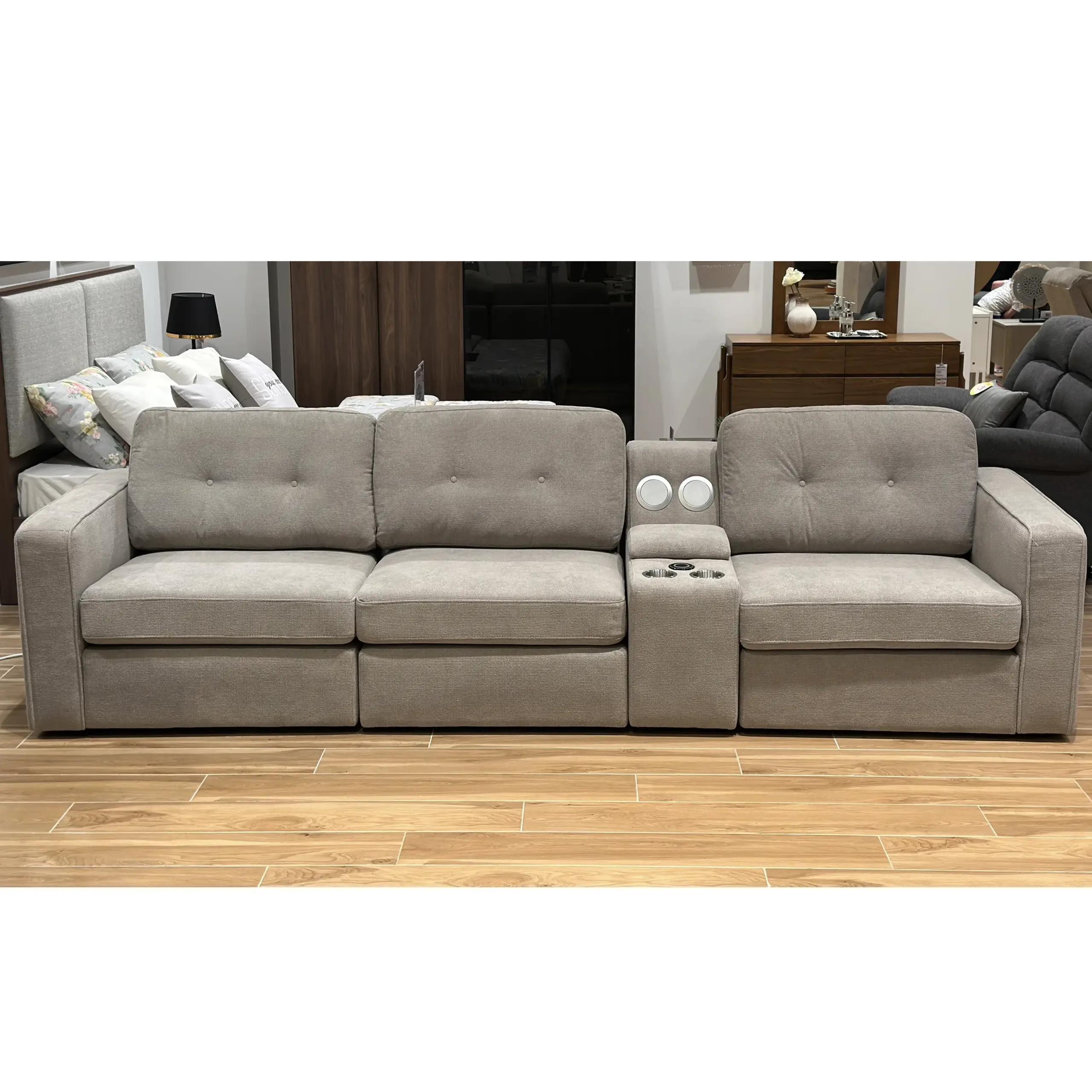 Connolly 3seater Console 1 United Furniture