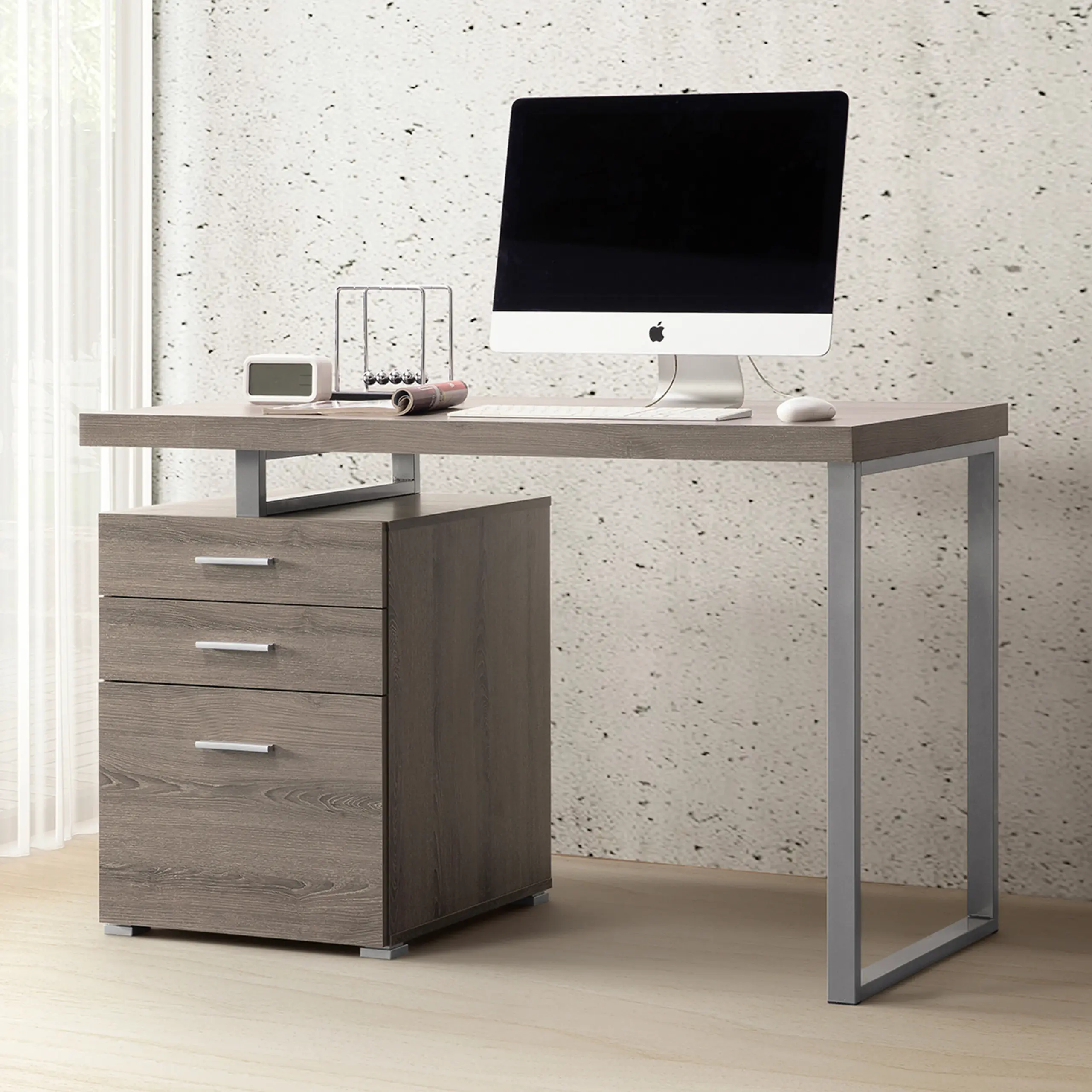 Toshi Computer Desk 1 United Furniture