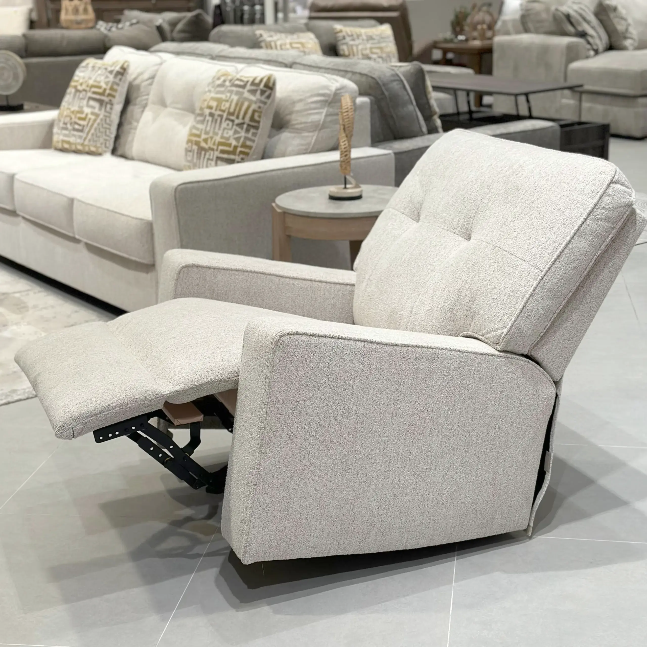 Storrow Single Seater Bg United Furniture