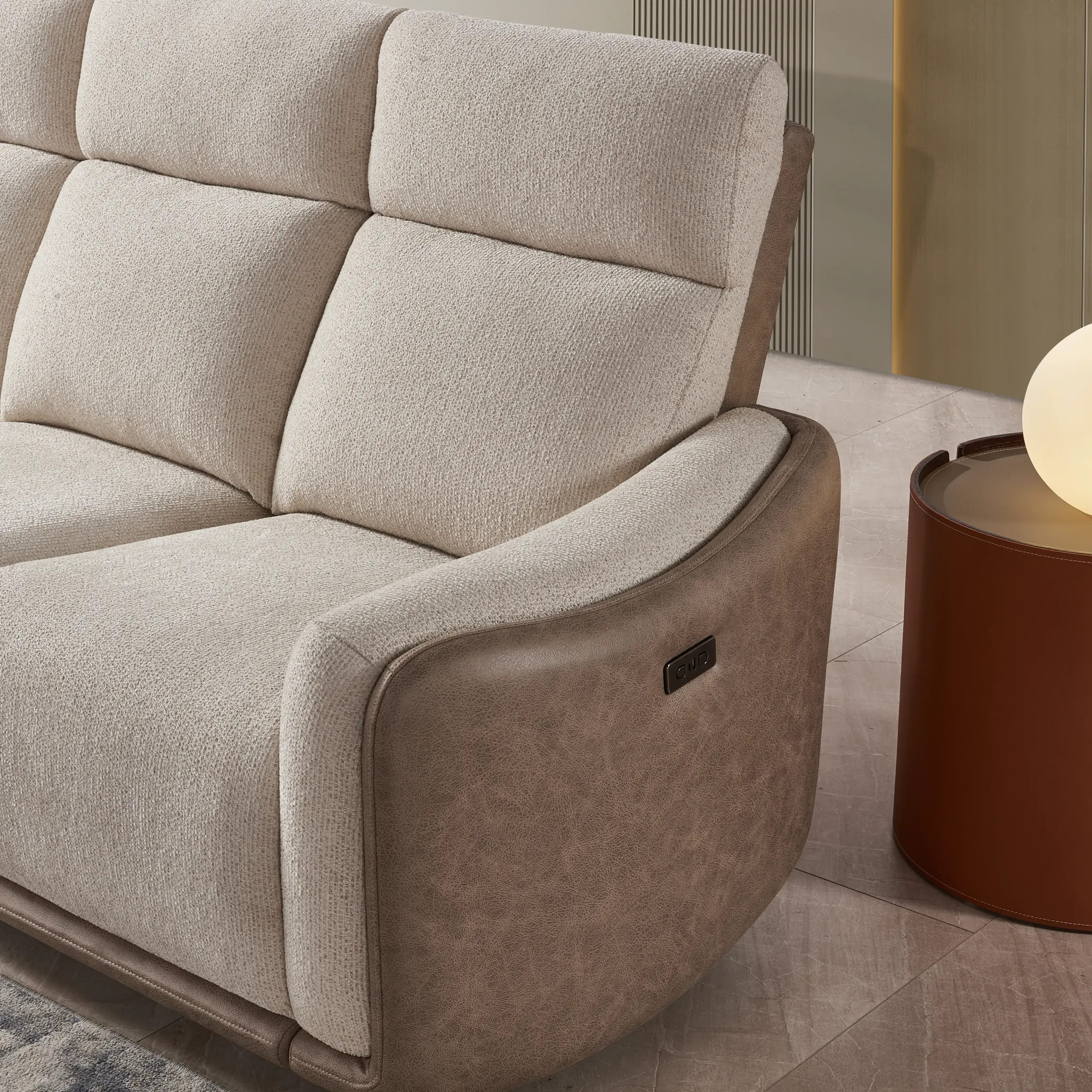 Brandon 3seater 4 United Furniture