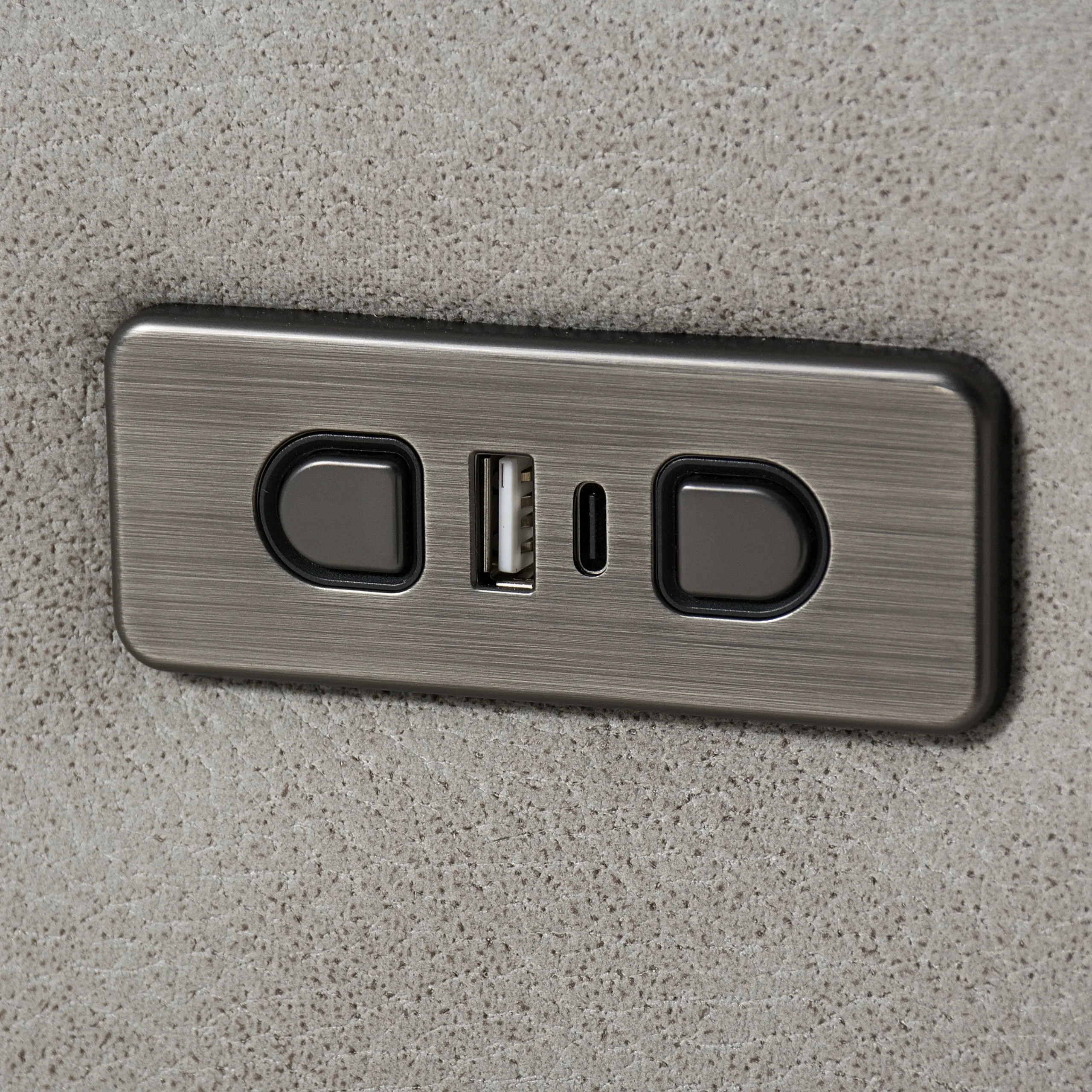 Carrey Usb United Furniture