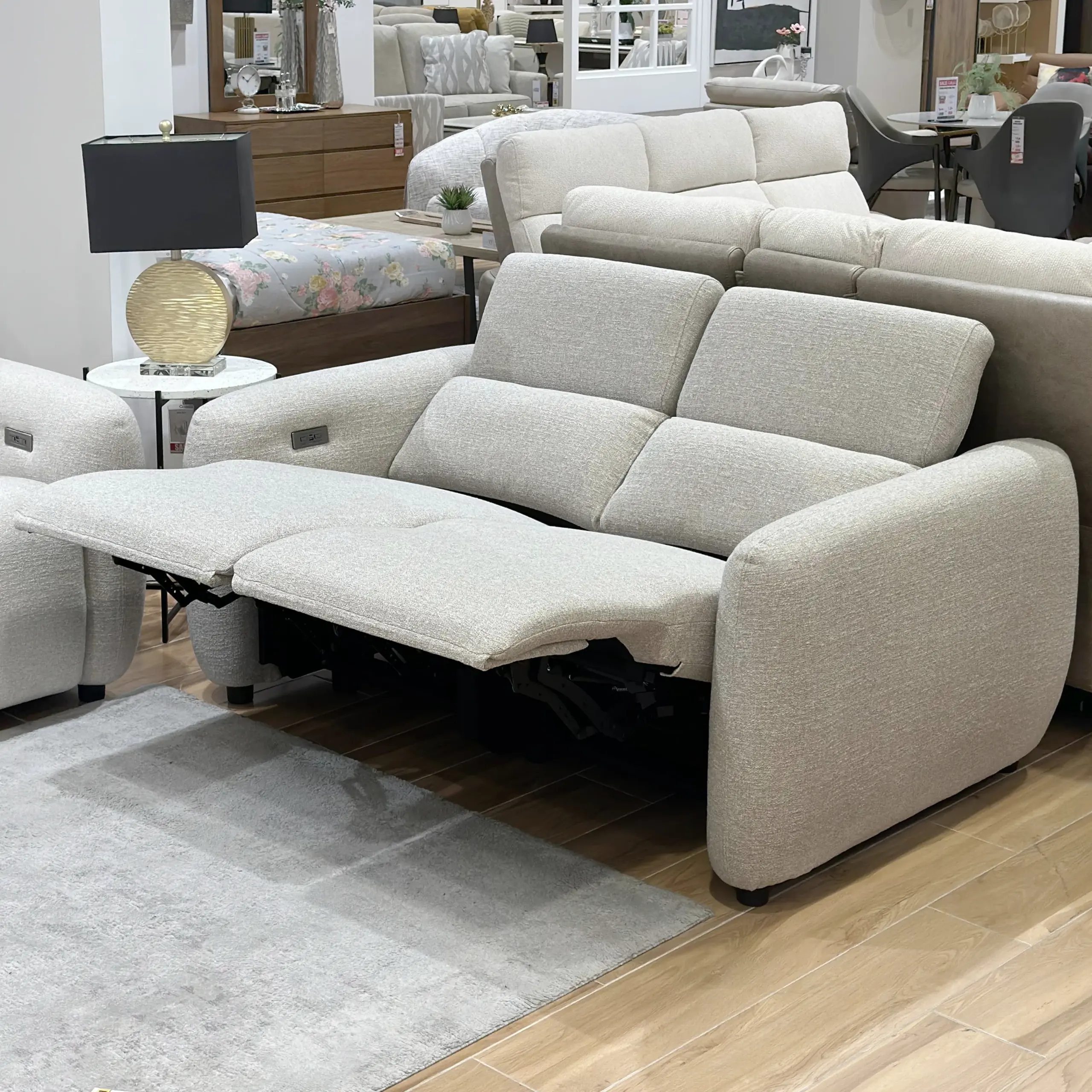 Ottilie 2seater 1 United Furniture