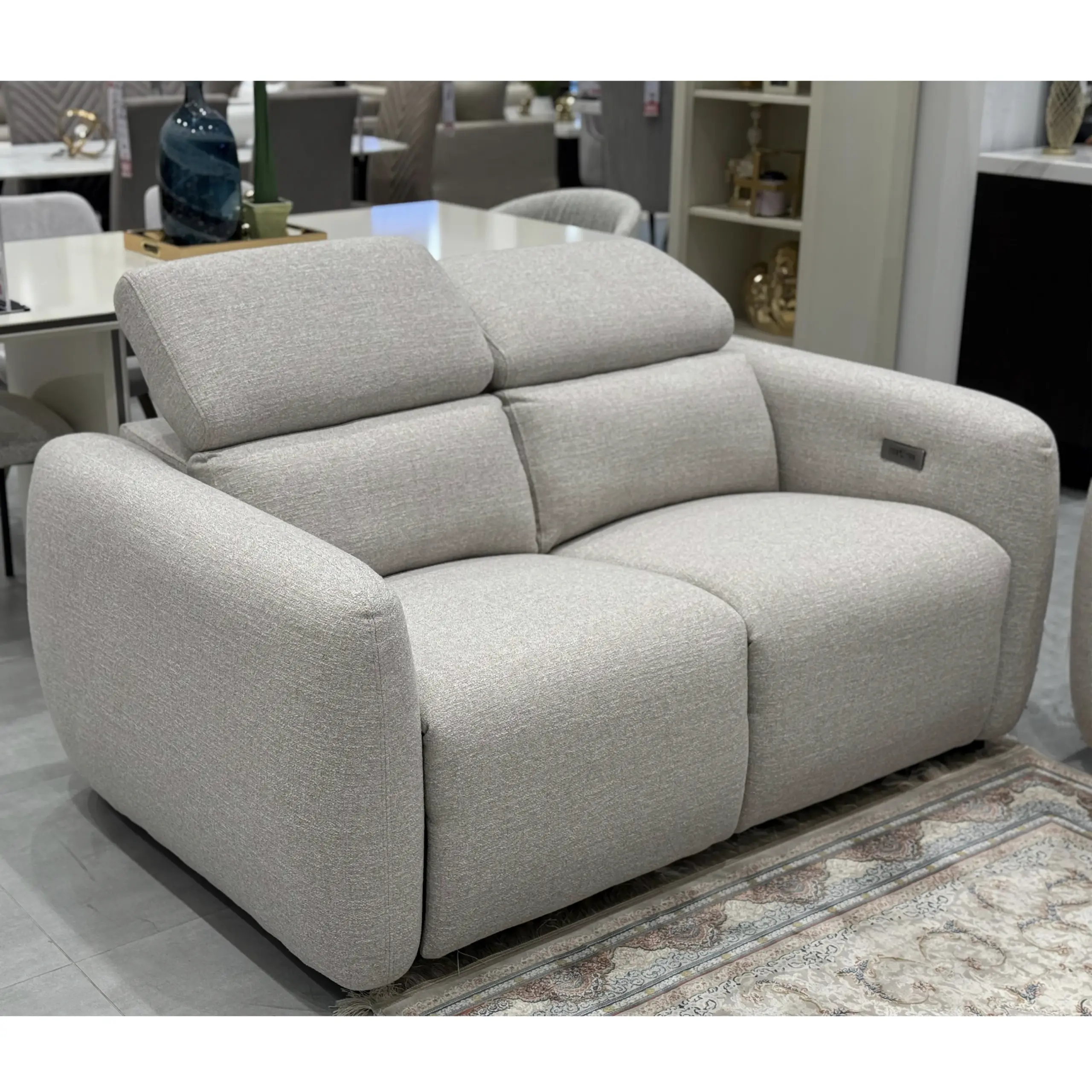 Ottilie 2seater 2 United Furniture