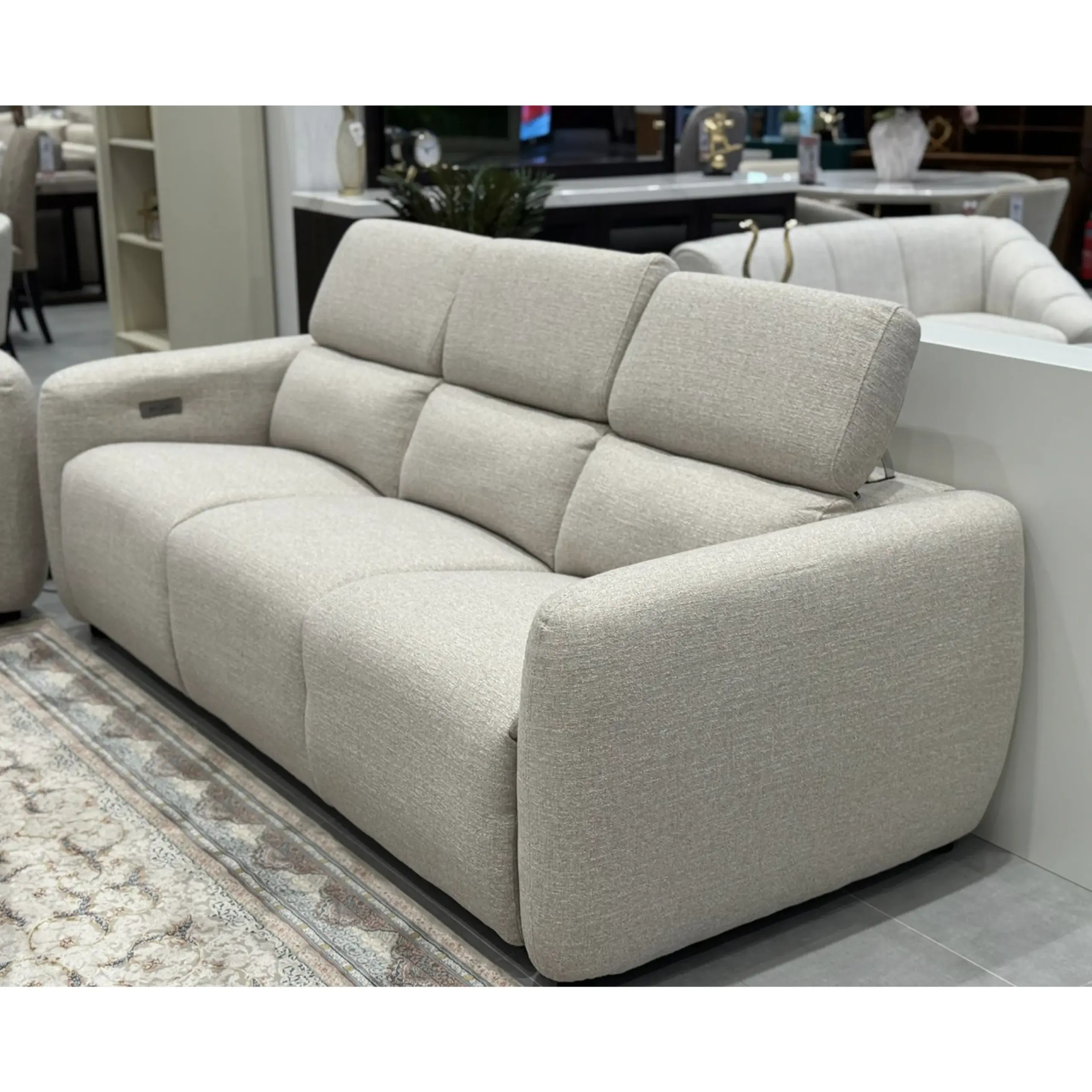 Ottilie 3seater 1 United Furniture