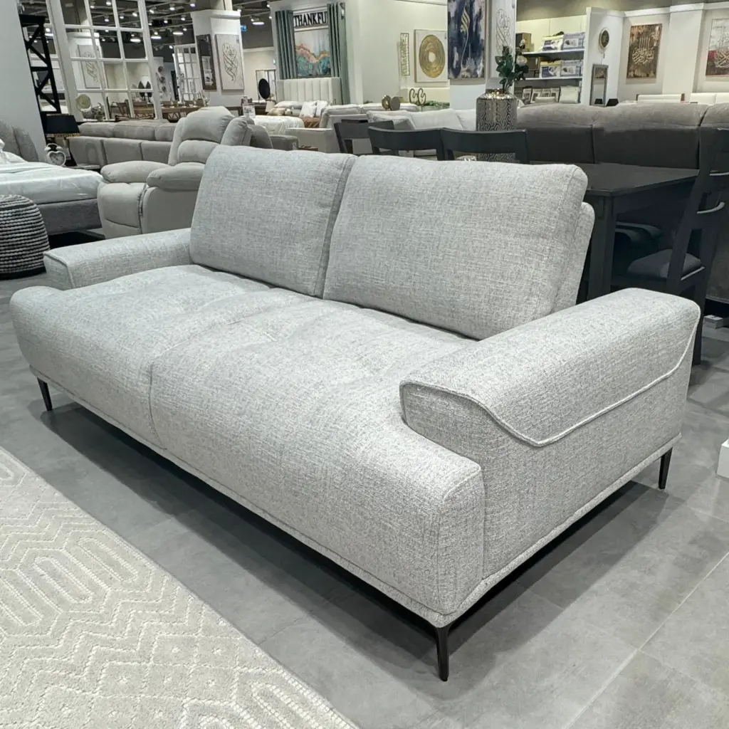 Tomlin 3seater Beige 1 United Furniture