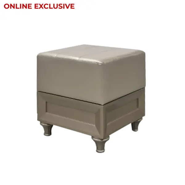 Royal Pouf