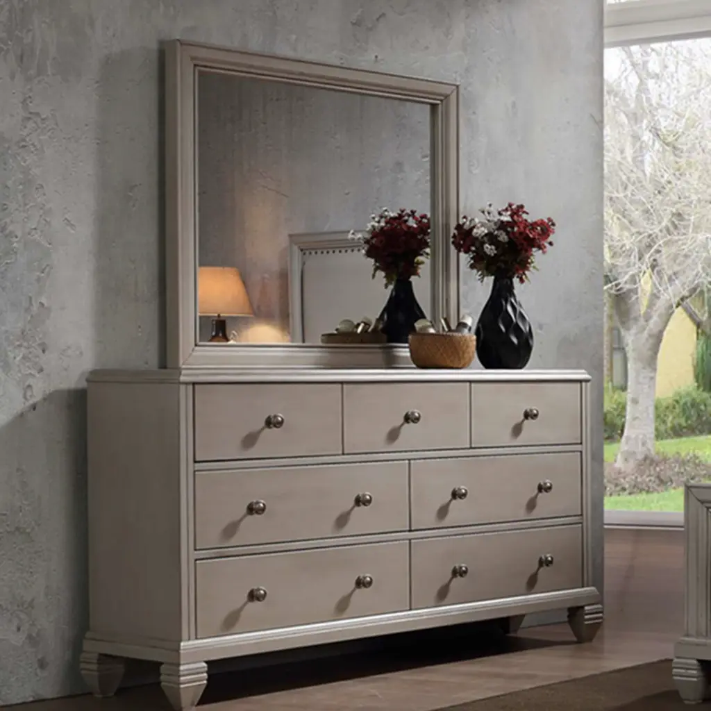 Dalos Dresser 1 United Furniture