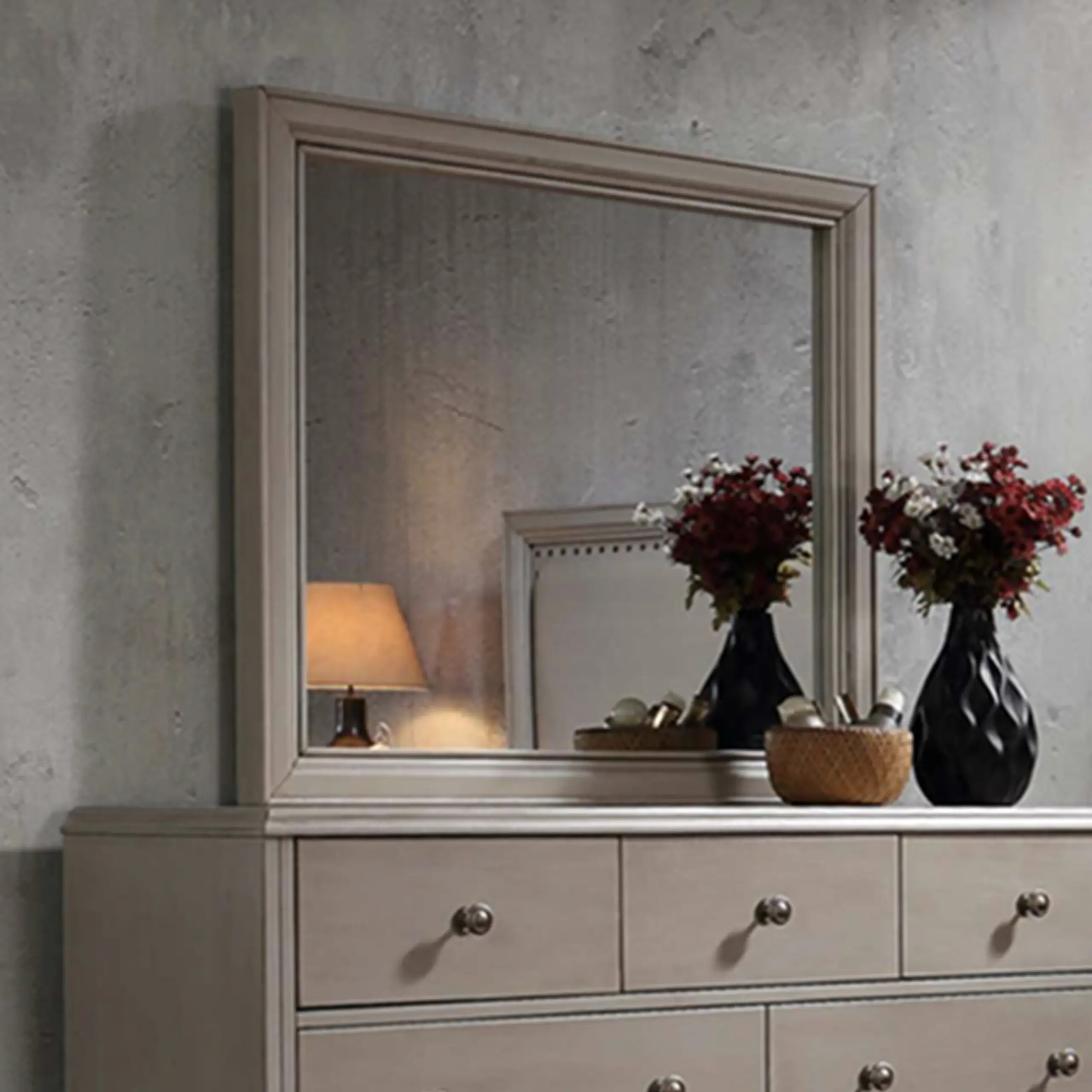 Dalos Dresser 3 United Furniture