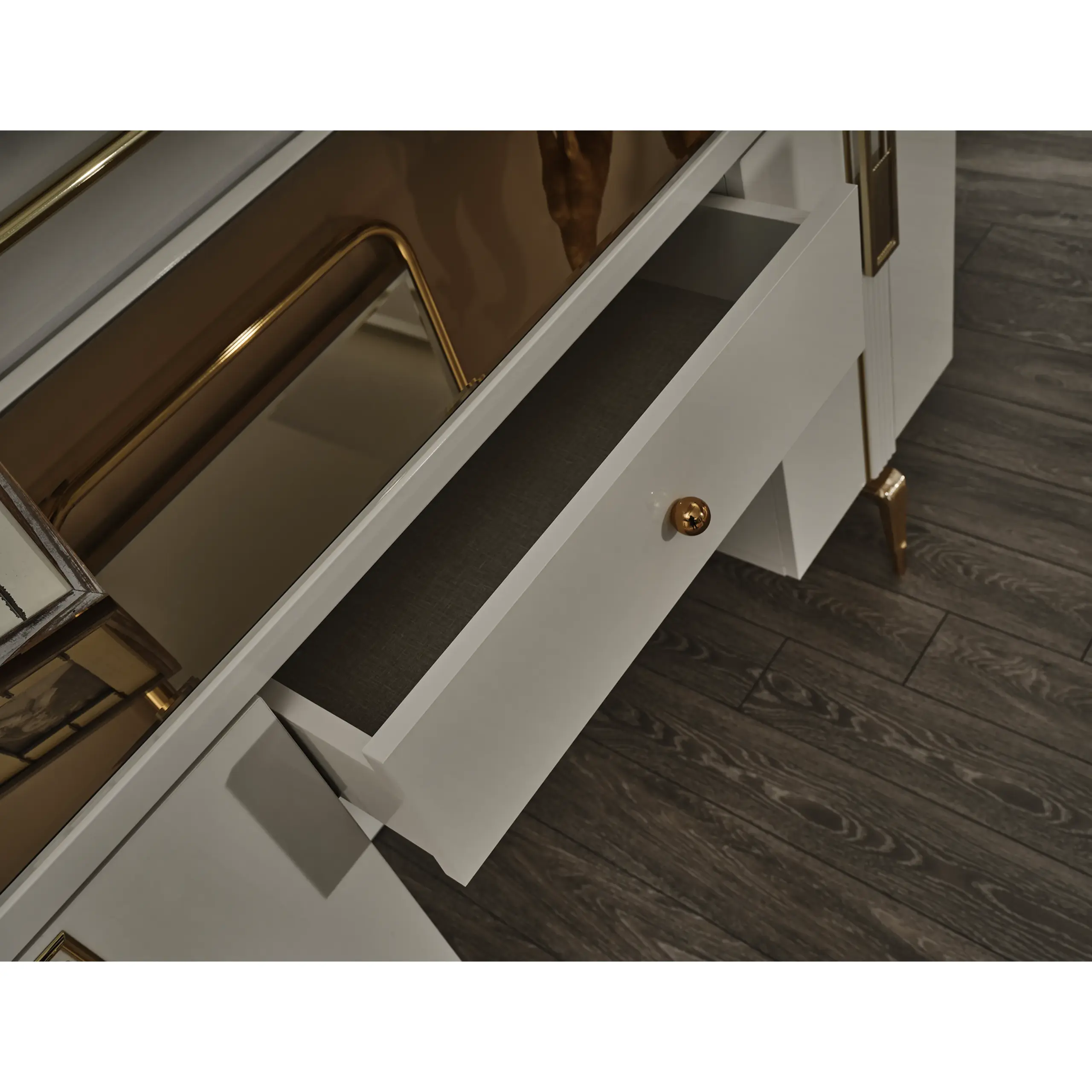 Duru Dresser With Mirror 2 United Furniture